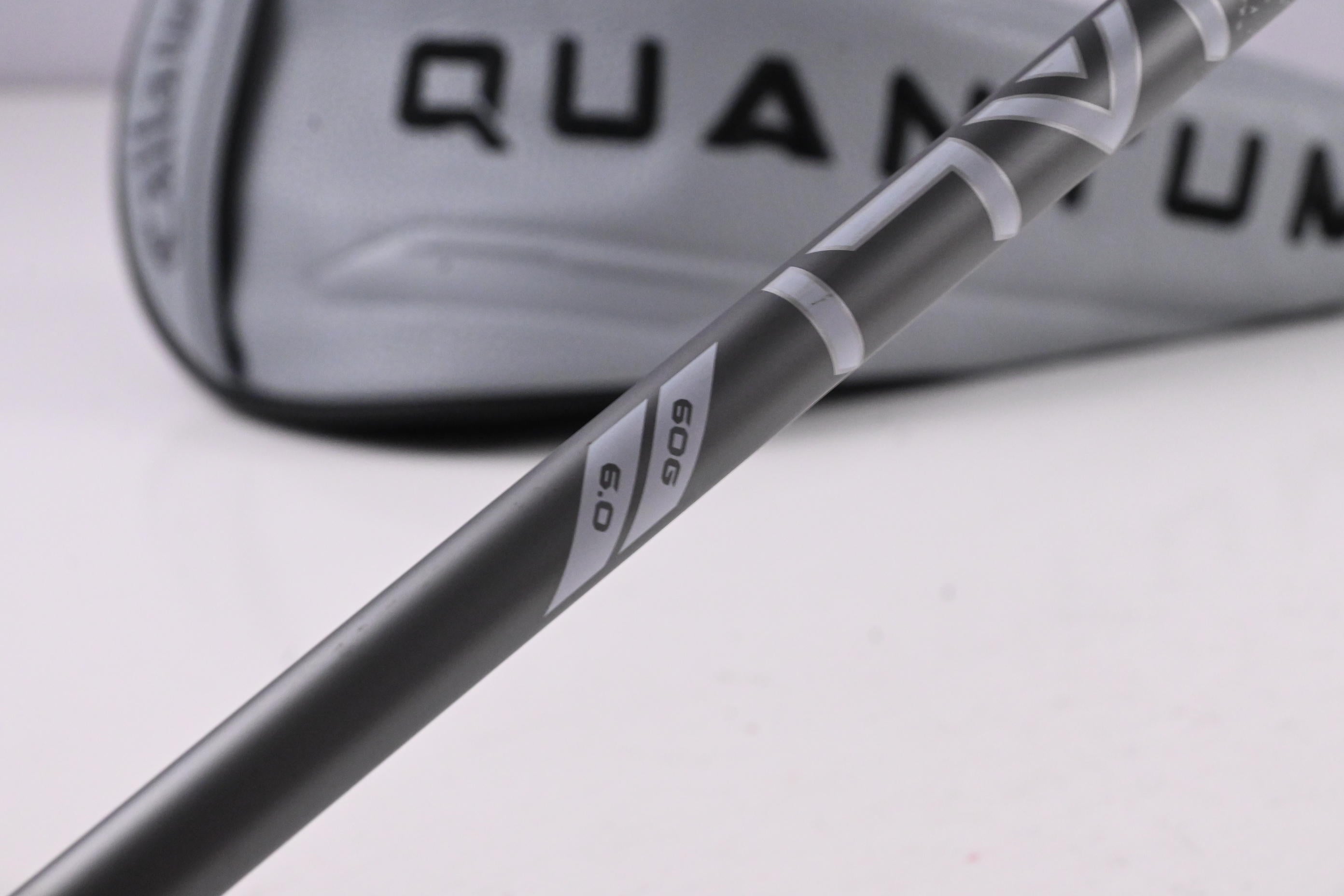 Callaway Quantum Max Driver / 10.5 Degree / Stiff Flex Denali Frost Silver 60