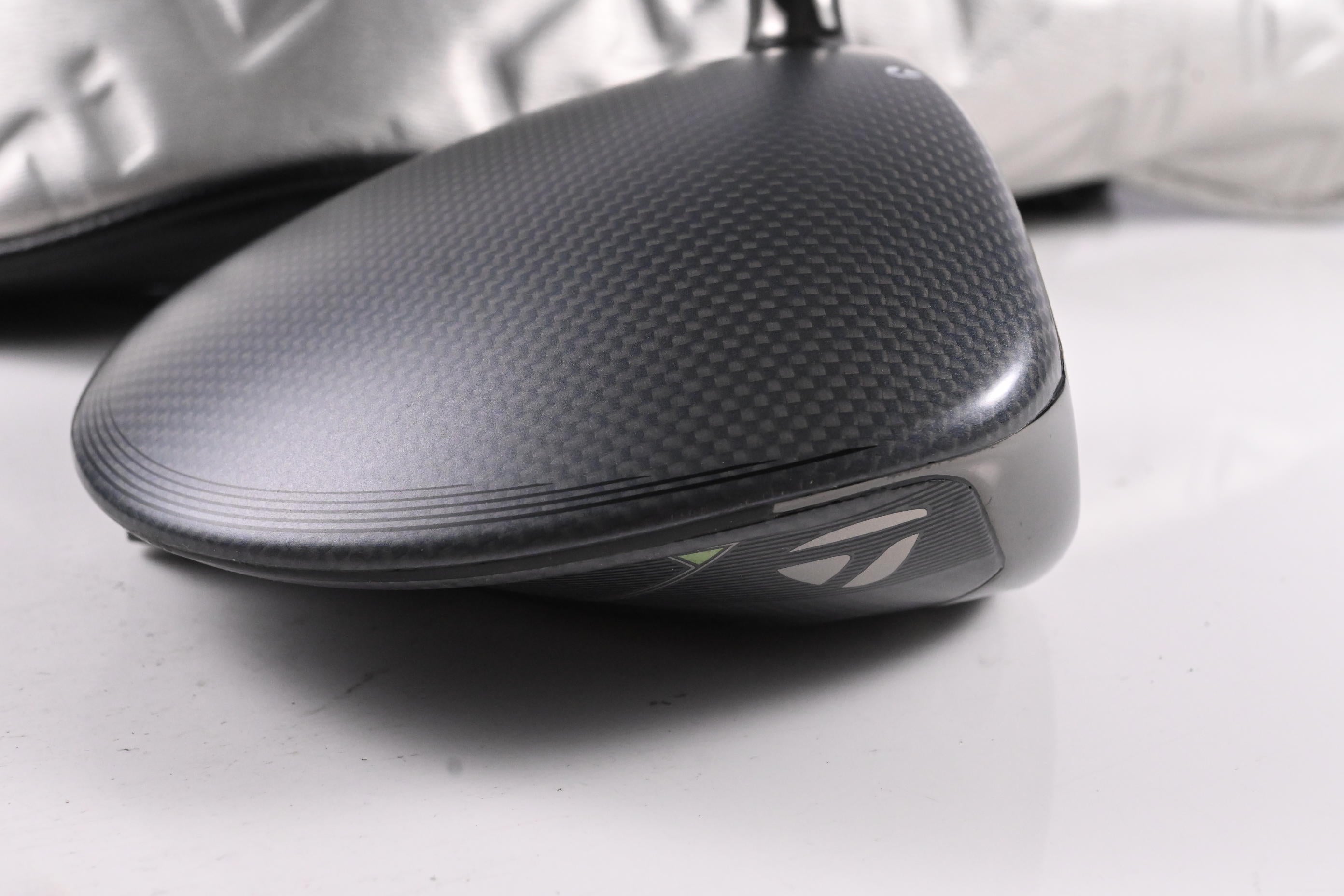 Taylormade Qi35 Driver / 10.5 Degree / Stiff Flex Fujikura Ventus Blue 5 Shaft