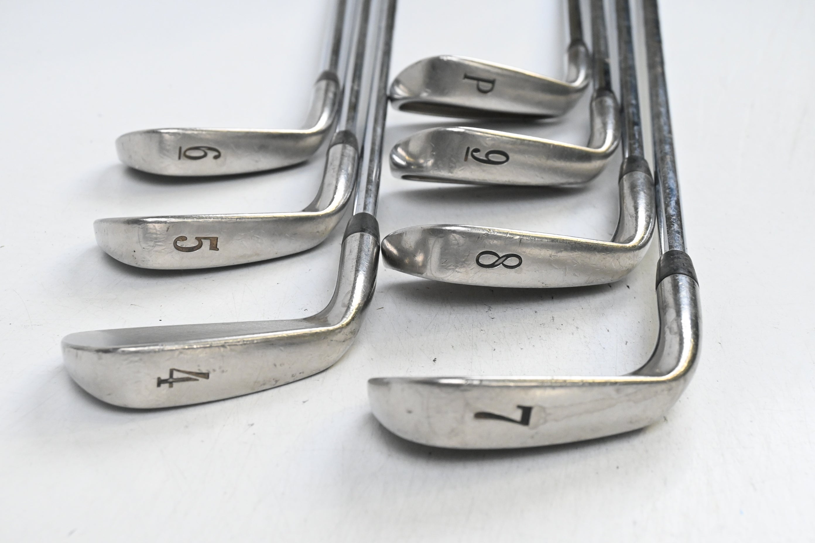Titleist 804.OS Irons / 4-PW / Regular Flex Dynamic Gold R300 Shafts