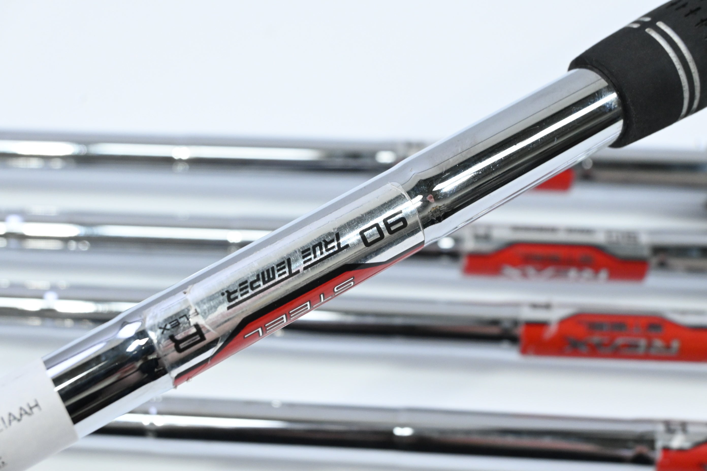 Taylormade RSi1 Irons / 5-9 / Regular Flex Reax Steel 90 Shafts