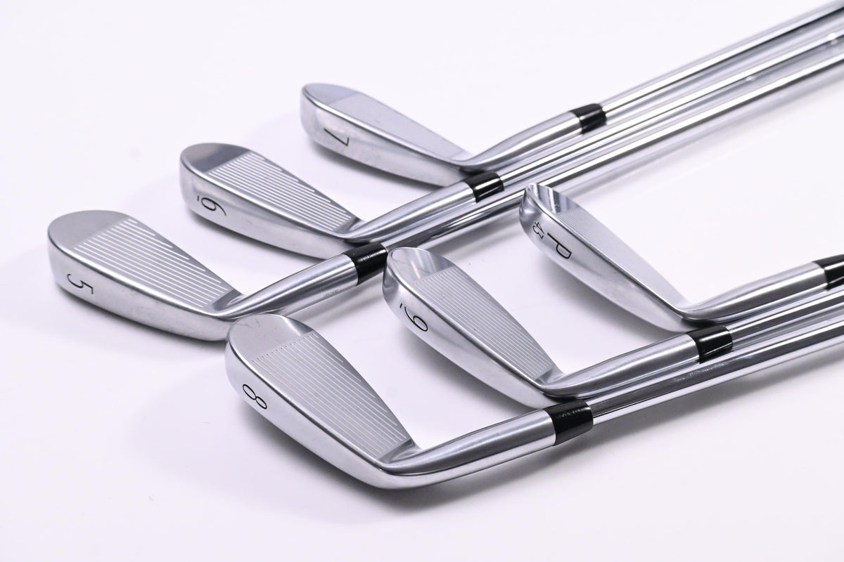 Titleist T250 2025 Irons / 5-PW / Stiff Flex Dynamic Gold S300 Shafts