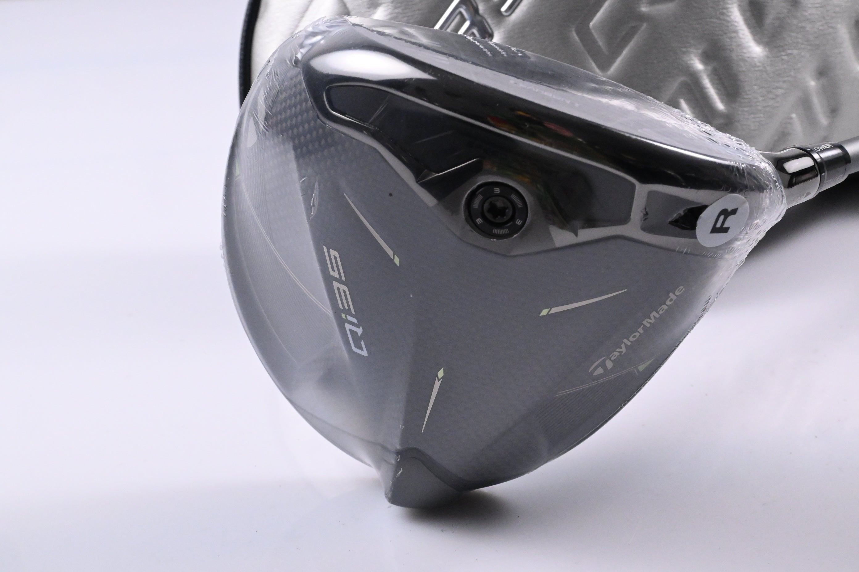 Taylormade Qi35 Driver / 10.5 Degree / Regular Flex AirSpeeder 50 Shaft