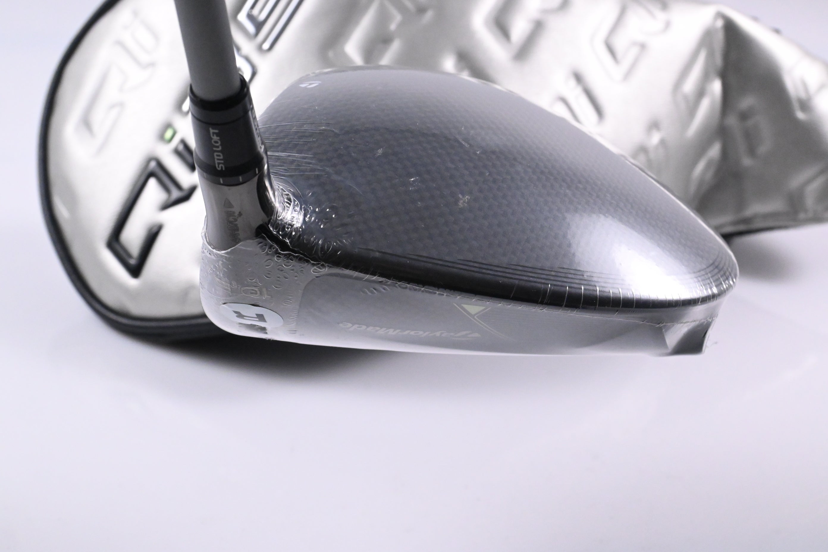 Taylormade Qi35 Driver / 10.5 Degree / Regular Flex AirSpeeder 50 Shaft