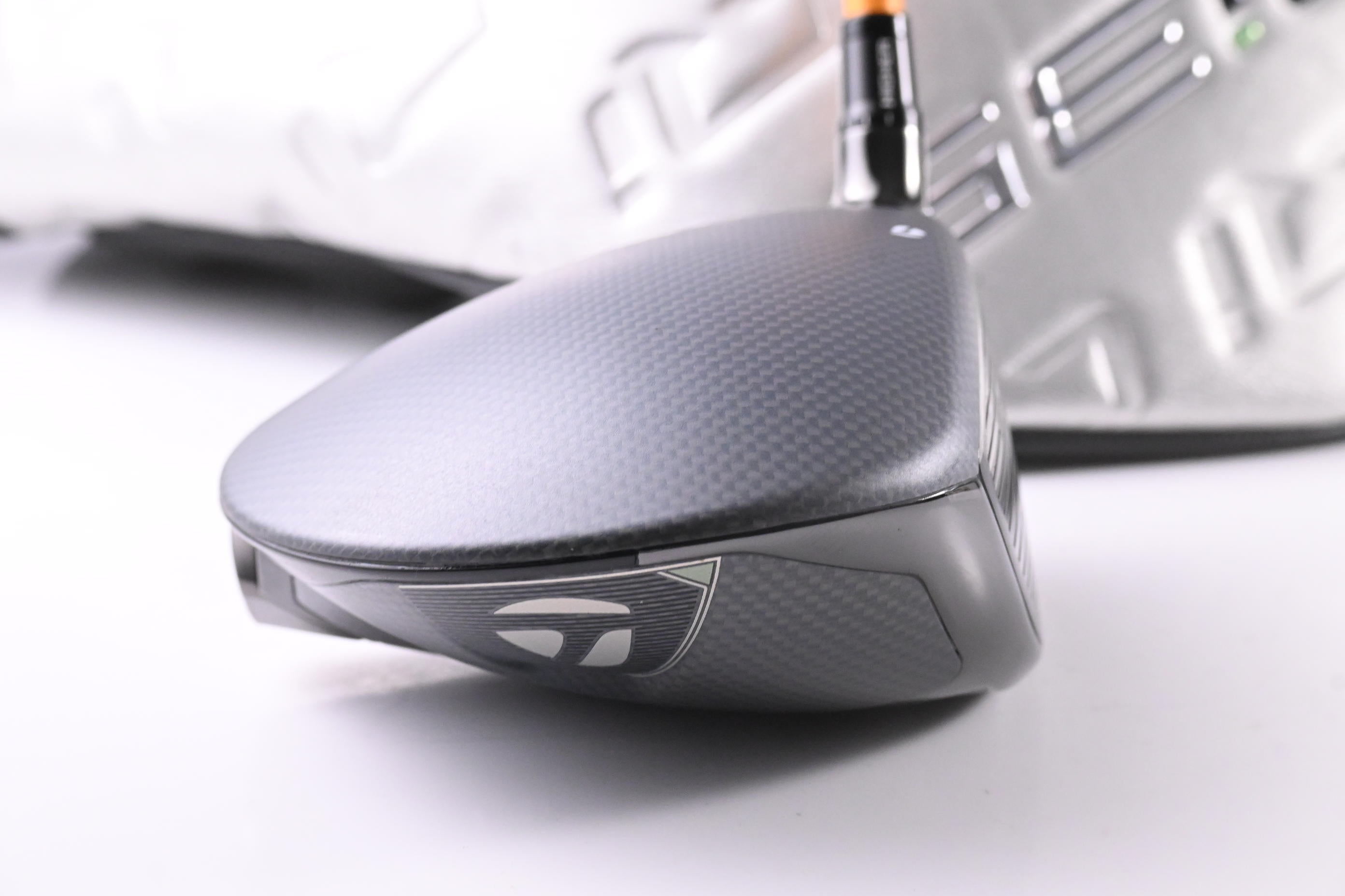 Taylormade Qi35 LS Driver / 10.5 Degree / X-Flex UST Proforce V2 7 Shaft