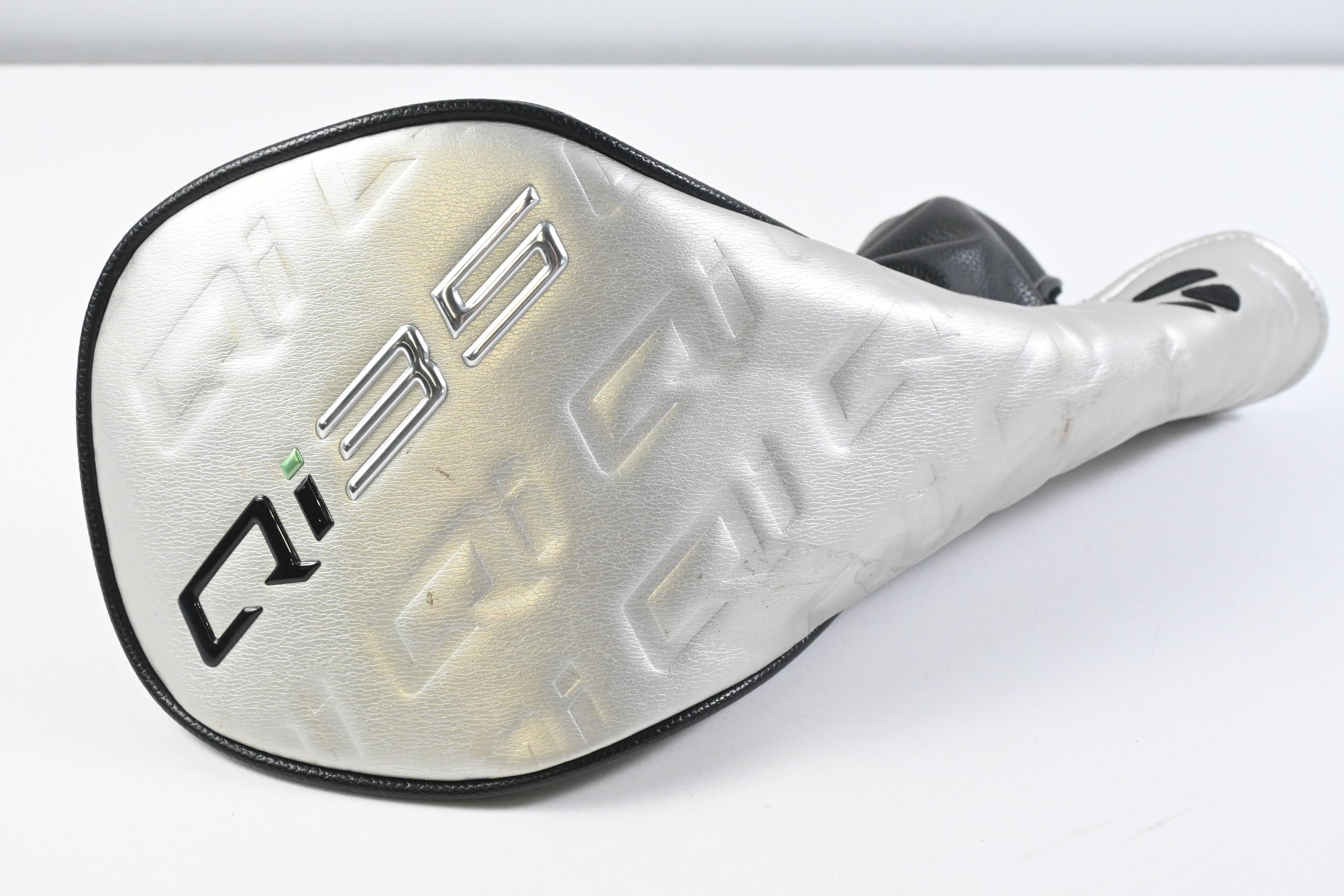 Left Hand Taylormade Qi35 Driver / 9 Degree / Stiff Flex Kai'li Dark Waves Black
