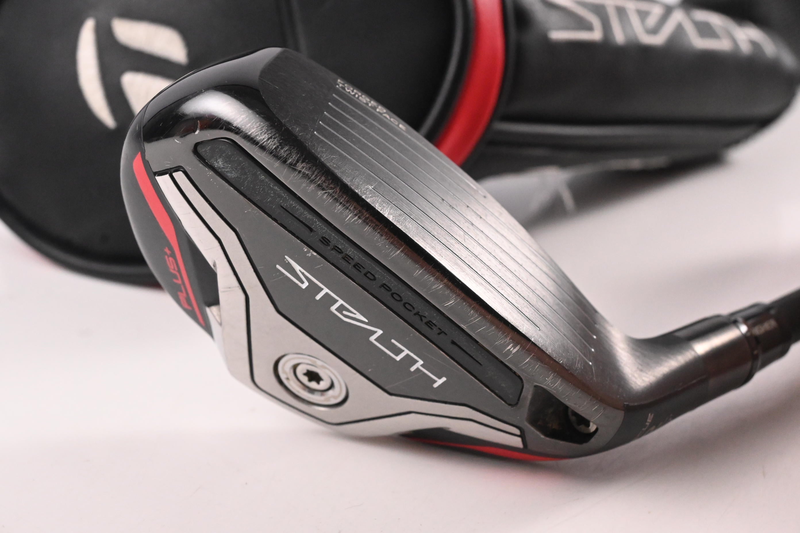 Taylormade Stealth Plus #2 Hybrid / 17 Degree / X-Flex Kai'li Dark Waves 95