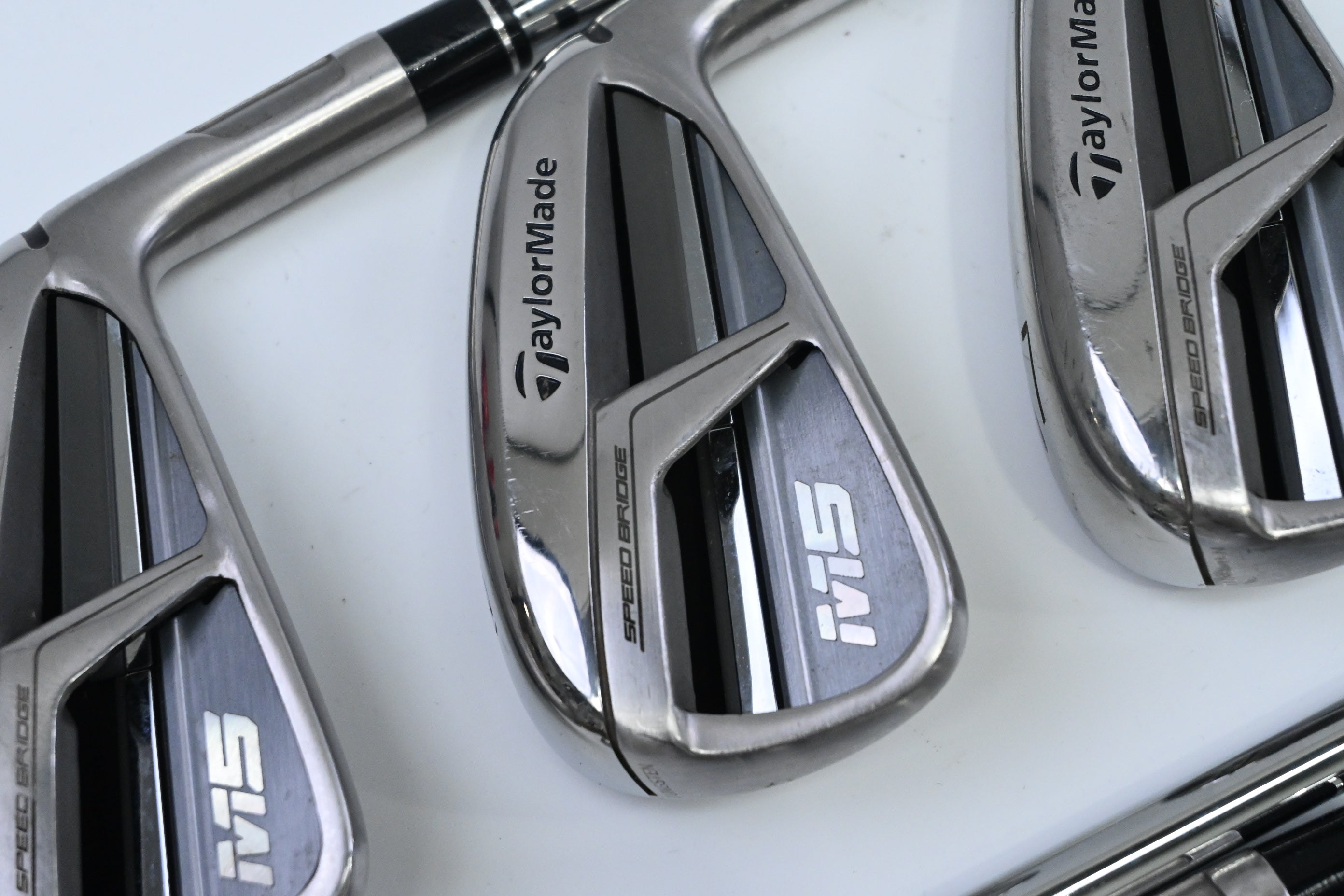 Taylormade M5 Irons / 5-PW / Regular Flex XP 100 R300 Shafts