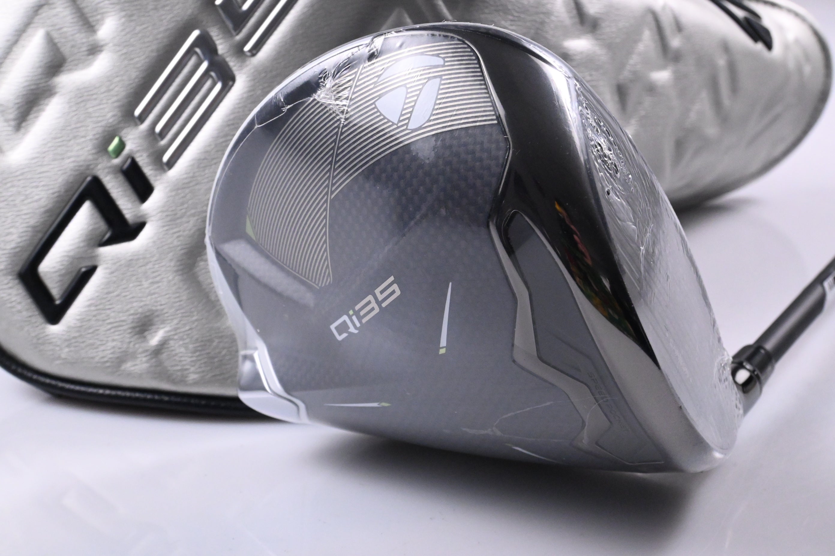 Taylormade Qi35 Max Lite Driver / 12 Degree / Senior Flex Vanquish 4 Shaft