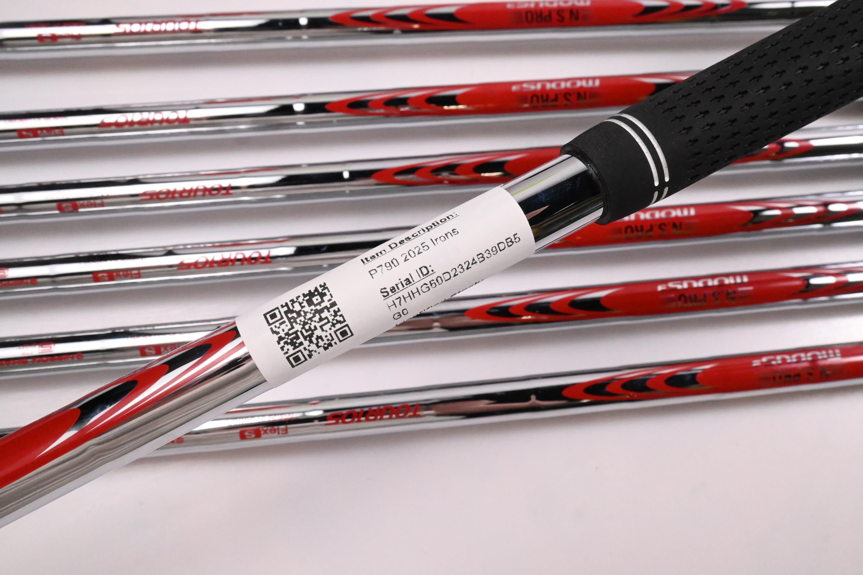 Taylormade P790 2025 Irons / 5-PW+GW / Stiff Flex N.S.Pro Modus³ Tour 105