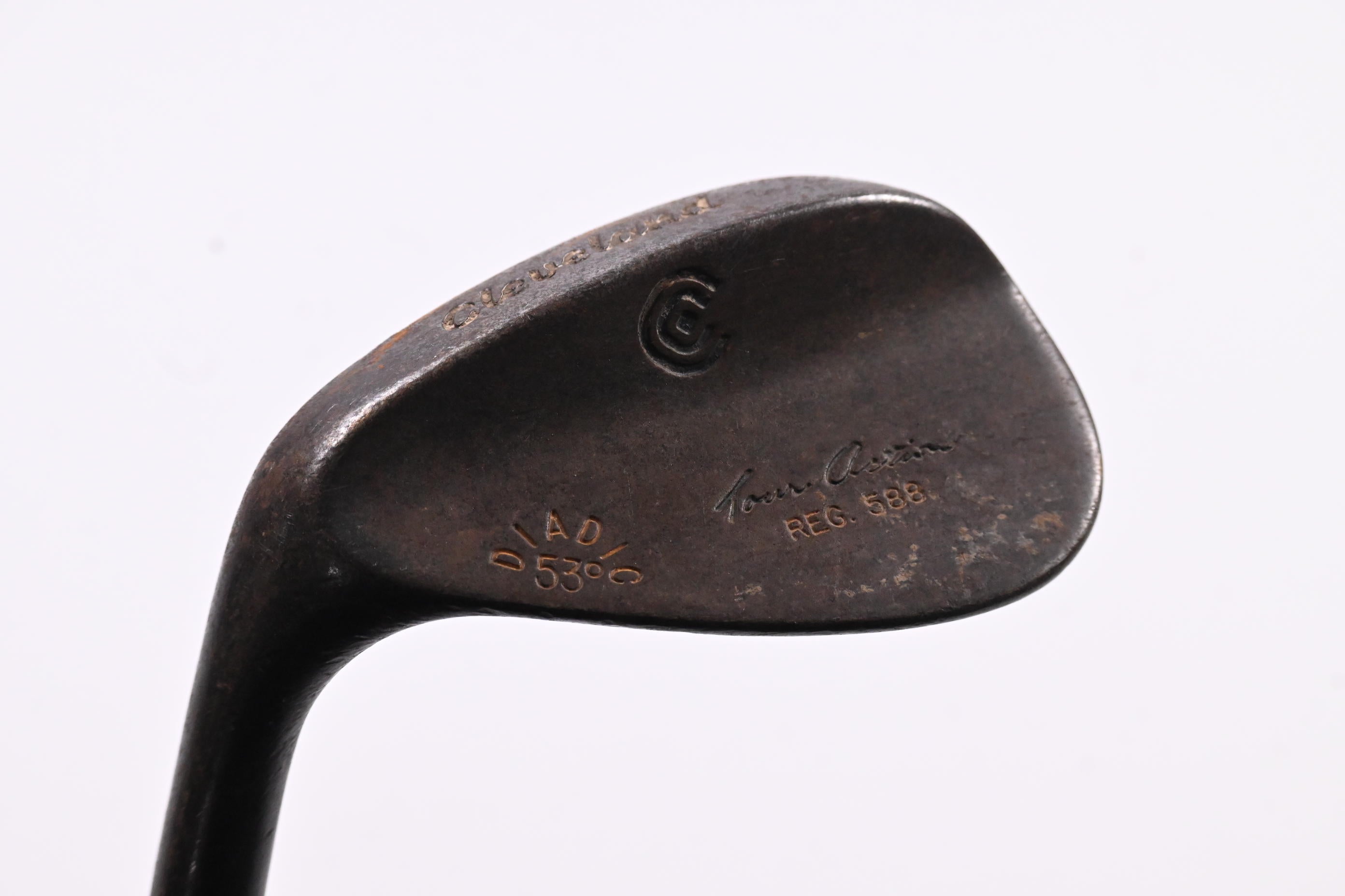 Left Hand Cleveland 588 Original Gap Wedge / 53 Degree / Wedge Flex Dynamic Gold