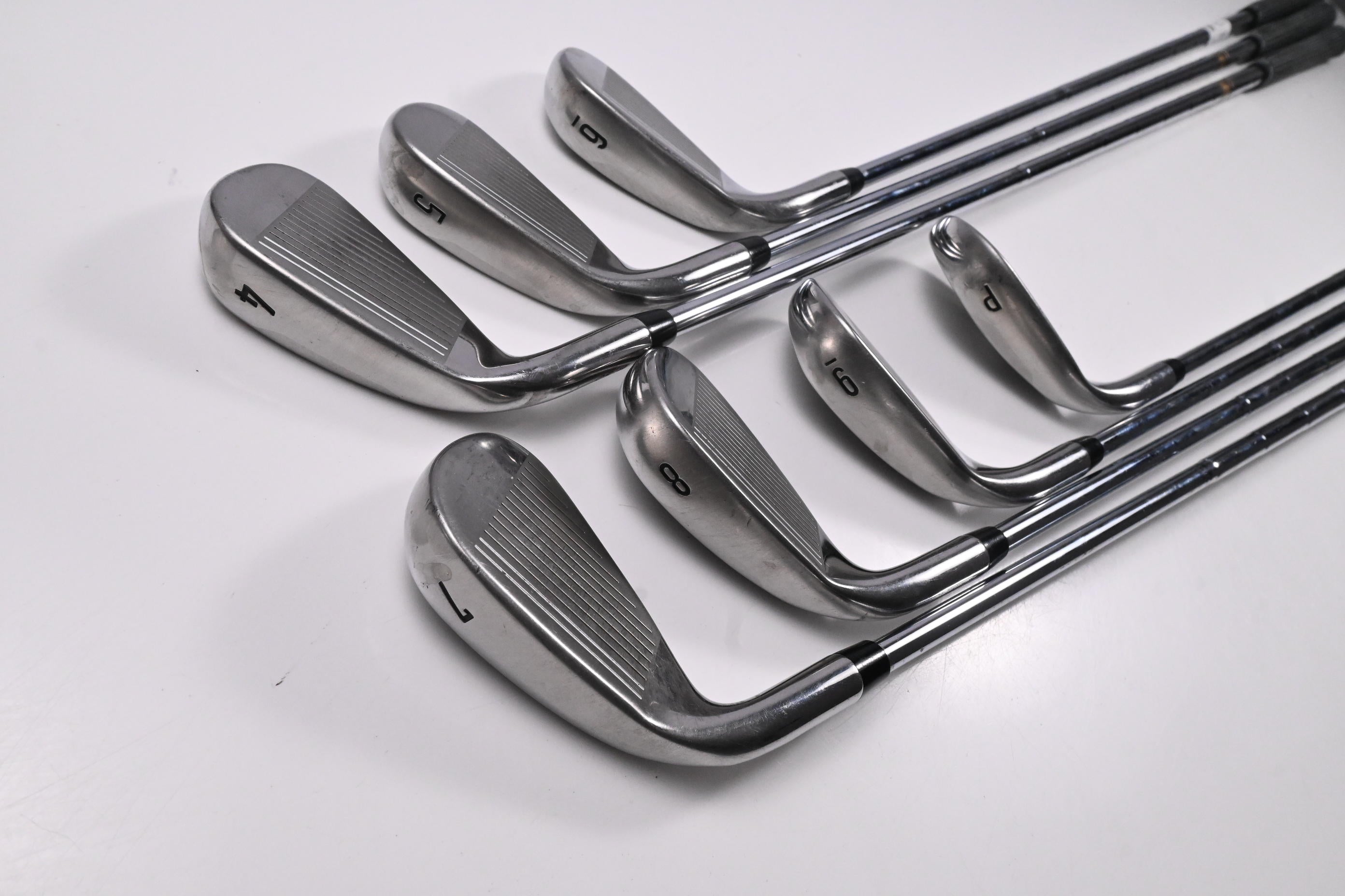 Callaway Rogue Irons / 4-PW / Regular Flex Dynamic Gold Shafts