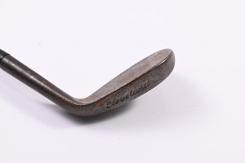 Left Hand Cleveland 588 Original Gap Wedge / 53 Degree / Wedge Flex Dynamic Gold