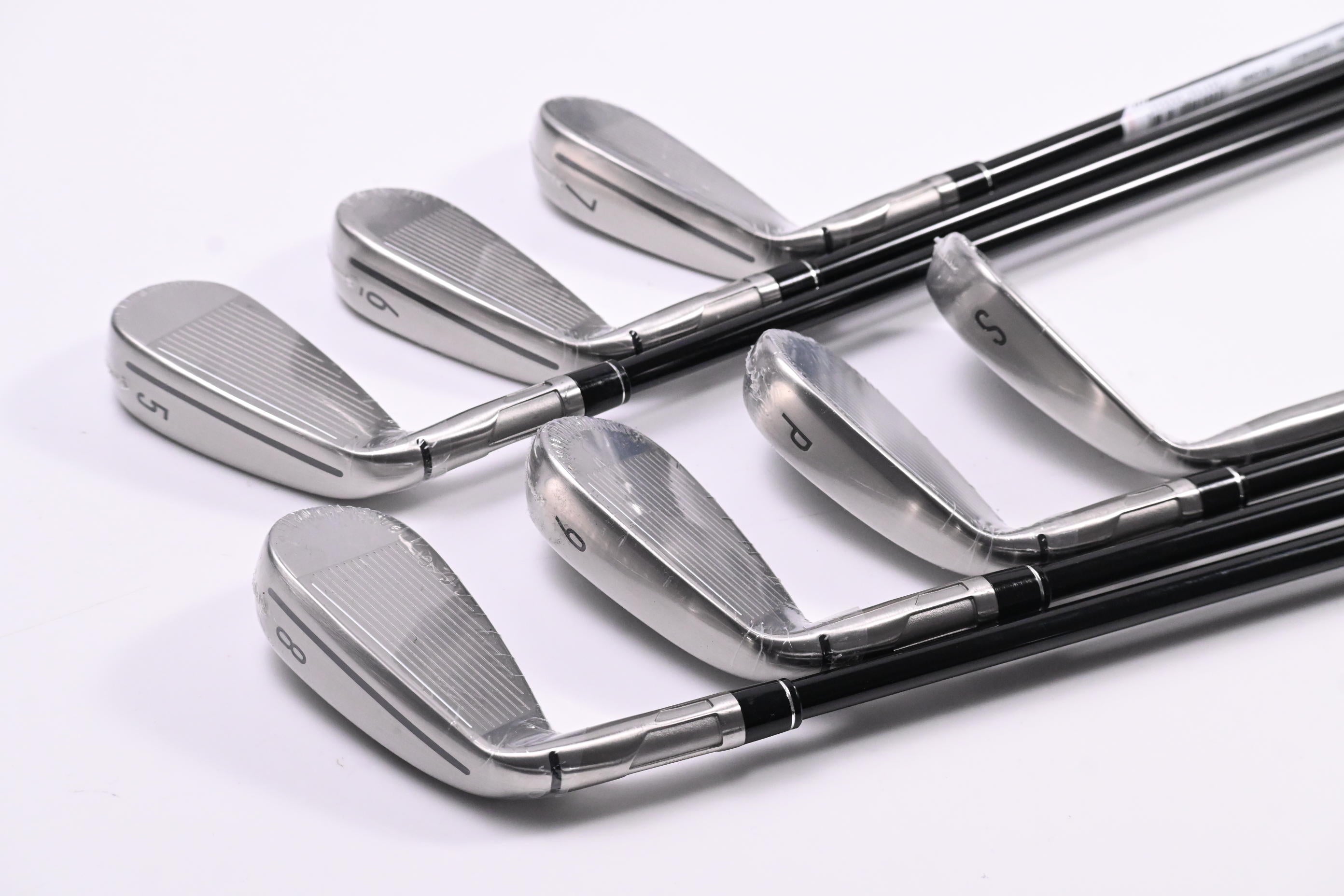 Taylormade Stealth Irons / 5-PW+SW / Regular Flex Fujikura Ventus Red 6 Shafts