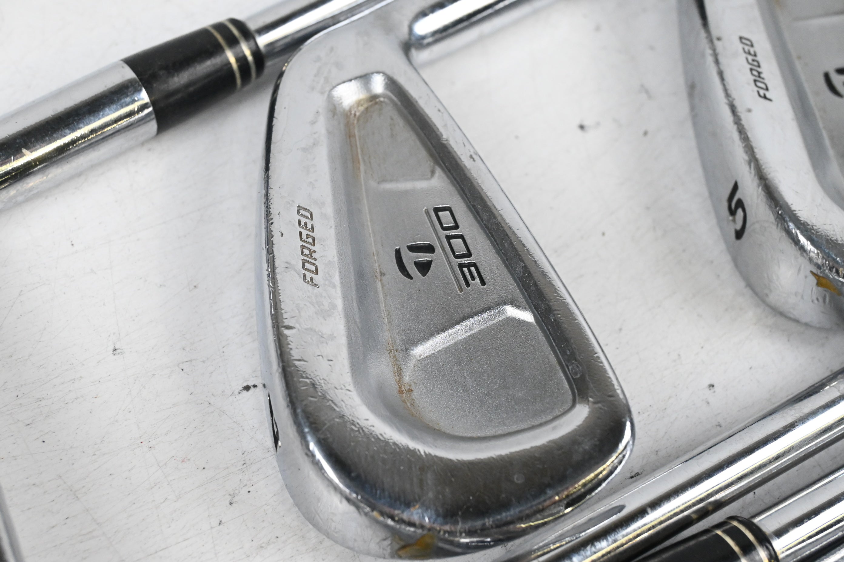 Taylormade 300 Forged Irons / 3-9i / Regular Flex Rifle Flighted Shafts