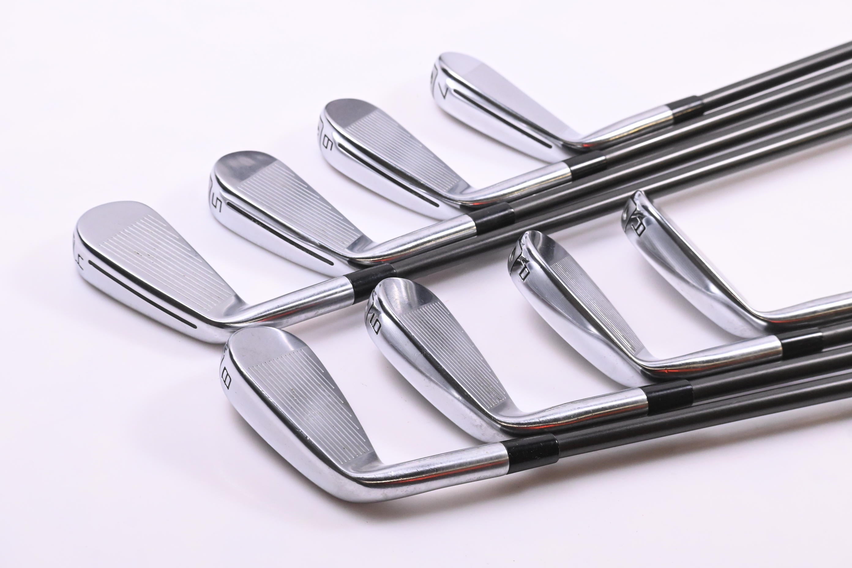 Taylormade P790 2019 Irons / 4-PW+GW / Regular Flex UST Recoil ES760 Shafts