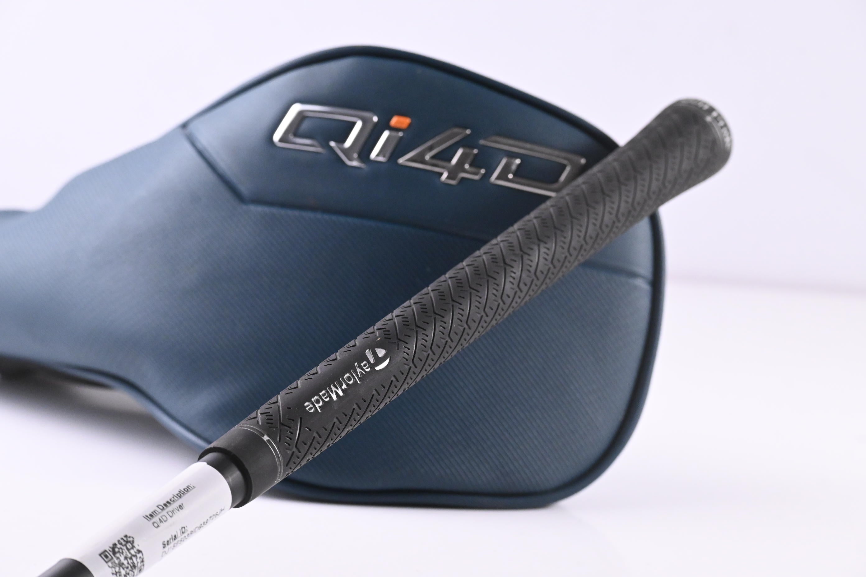 Taylormade Qi4D Driver / 10.5 Degree / Regular Flex Reax Blue 50 Shaft
