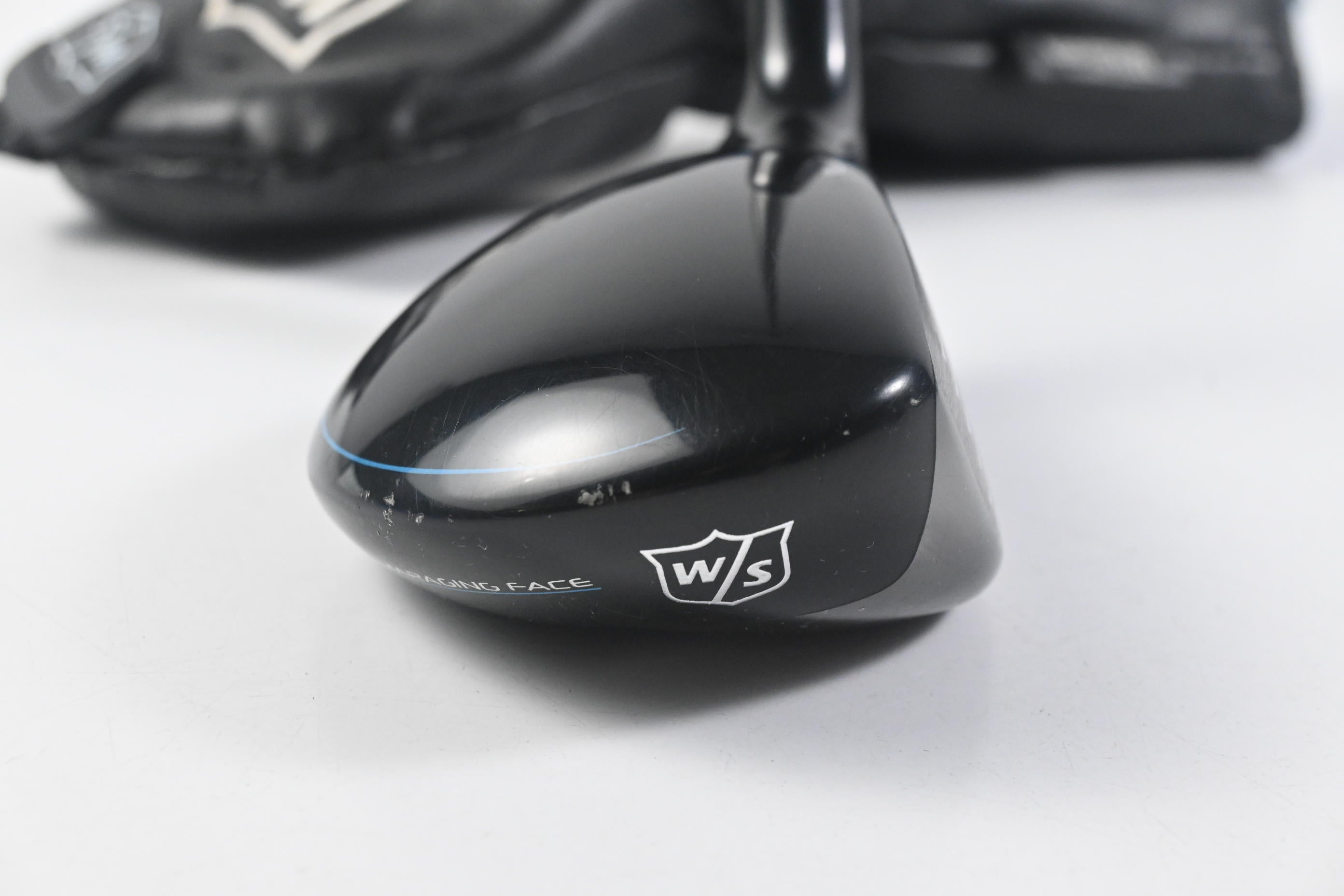 Wilson Staff D7 #3 Hybrid / 19 Degree / Senior Flex Recoil 460 Shaft
