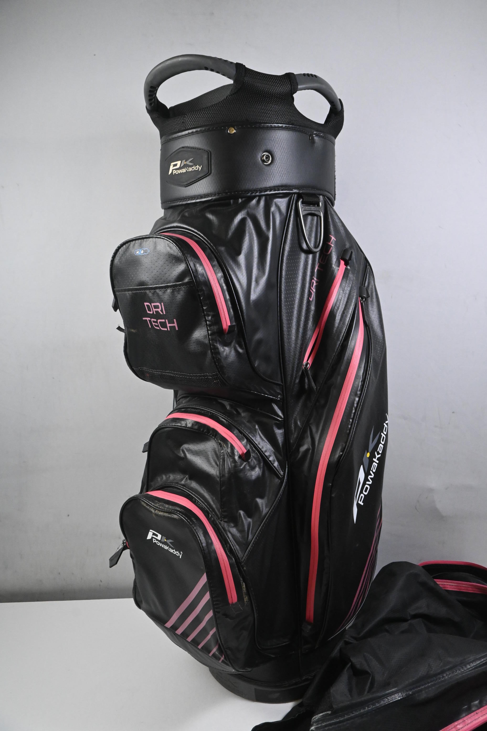 Powakaddy  Dri Tech Cart Bag / 14-Way Divider / Black & Pink