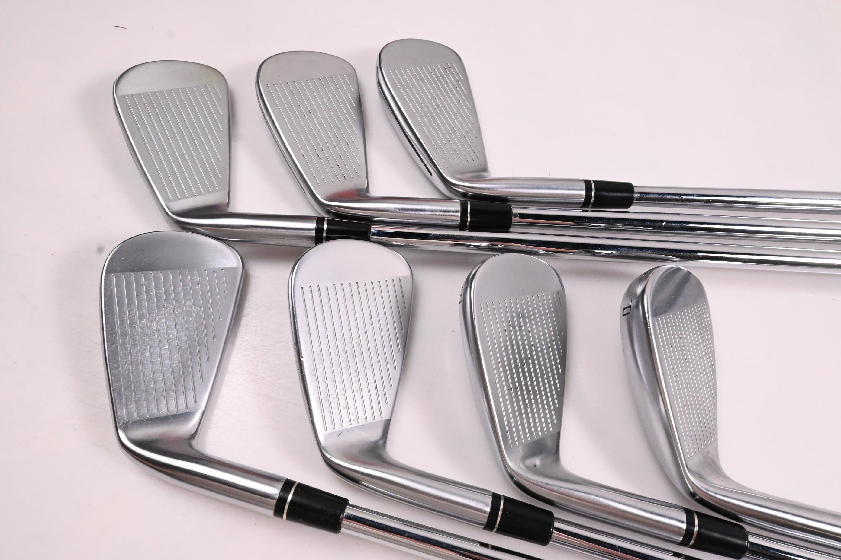 Taylormade P790 2017 Irons / 4-PW / Regular Flex Dynamic Gold 105 R300 Shafts