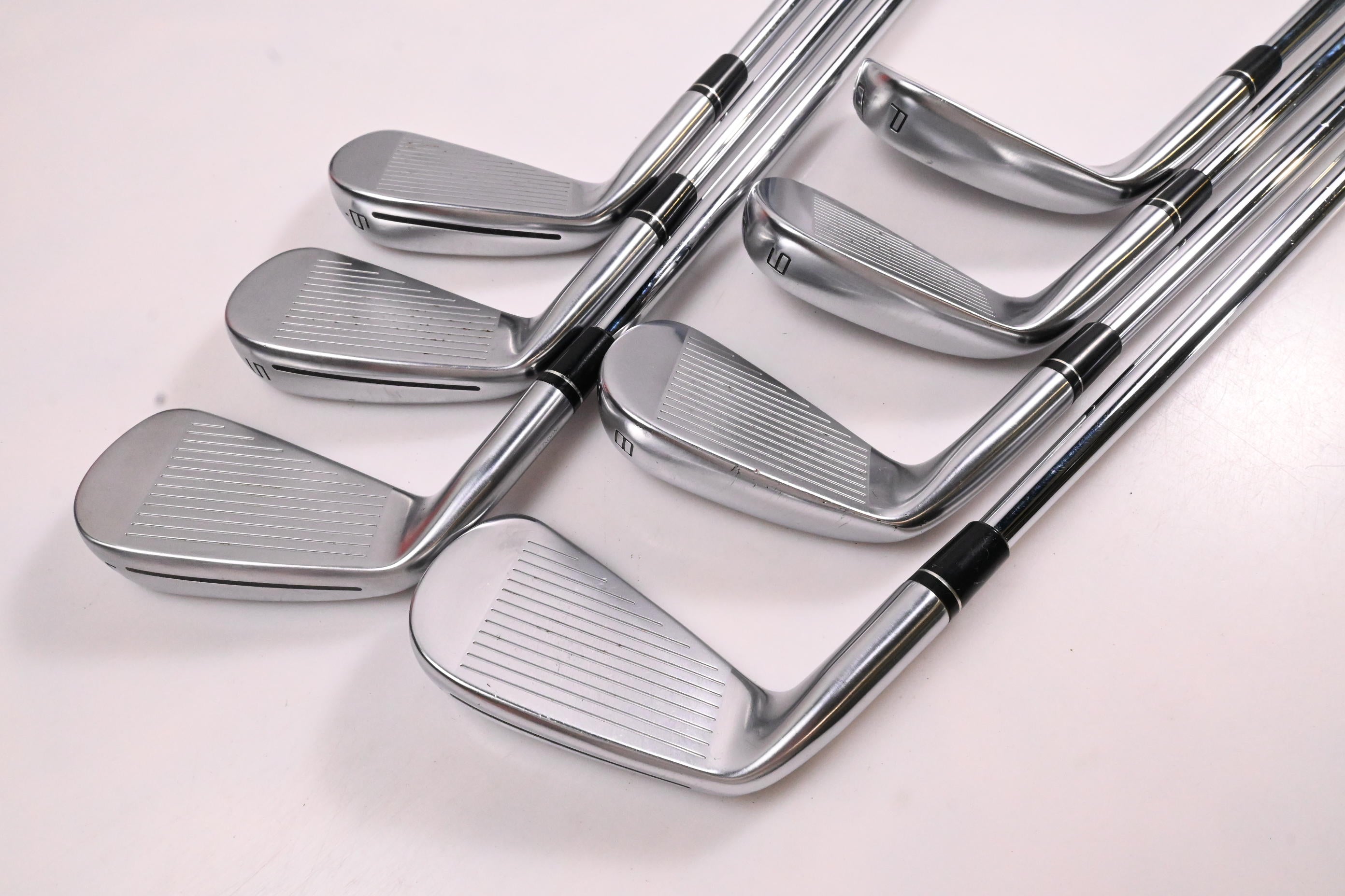 Taylormade P790 2017 Irons / 4-PW / Regular Flex Dynamic Gold 105 R300 Shafts
