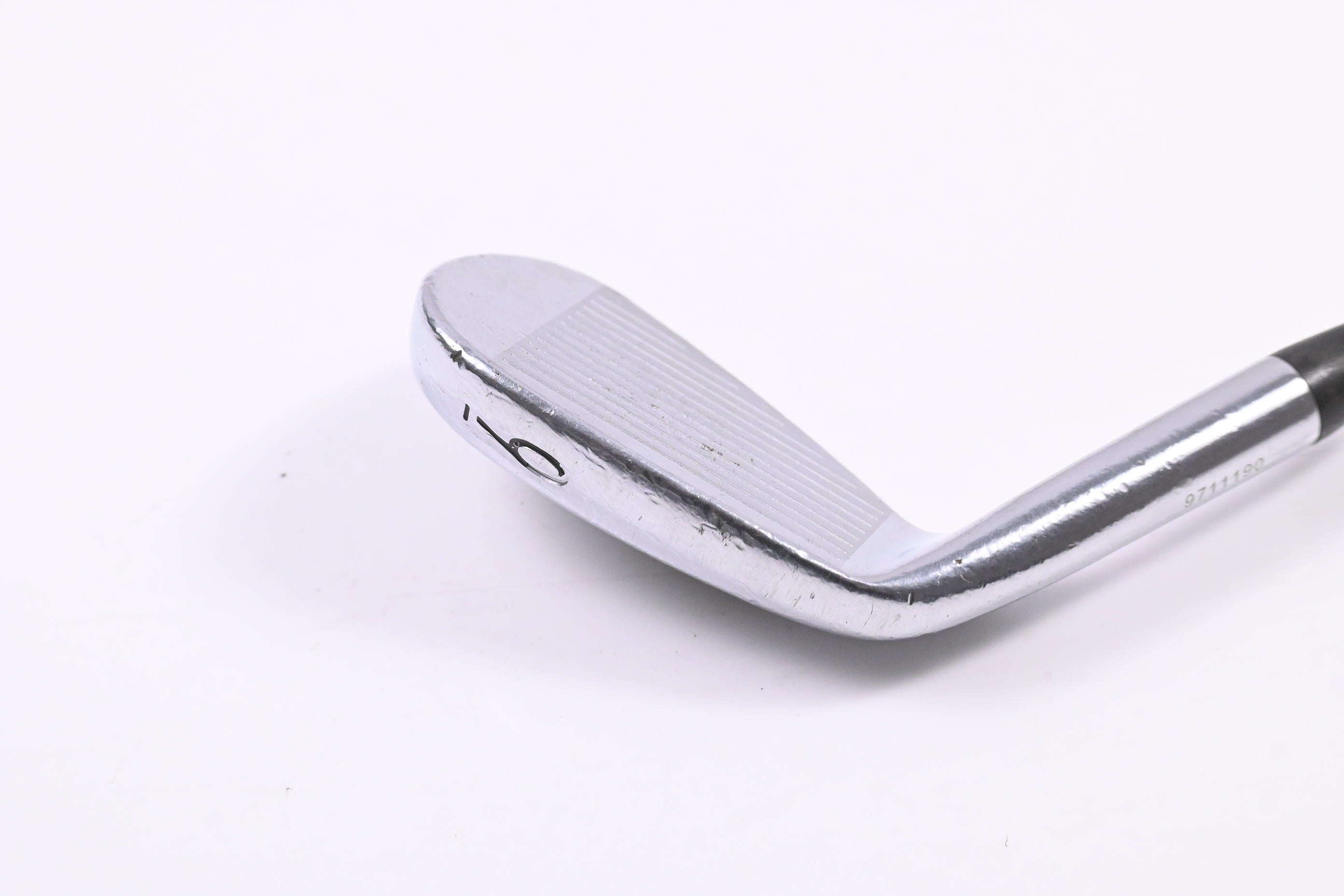 Titleist T100 2019 #9 Iron / Stiff Flex Dynamic Gold S300 Shaft
