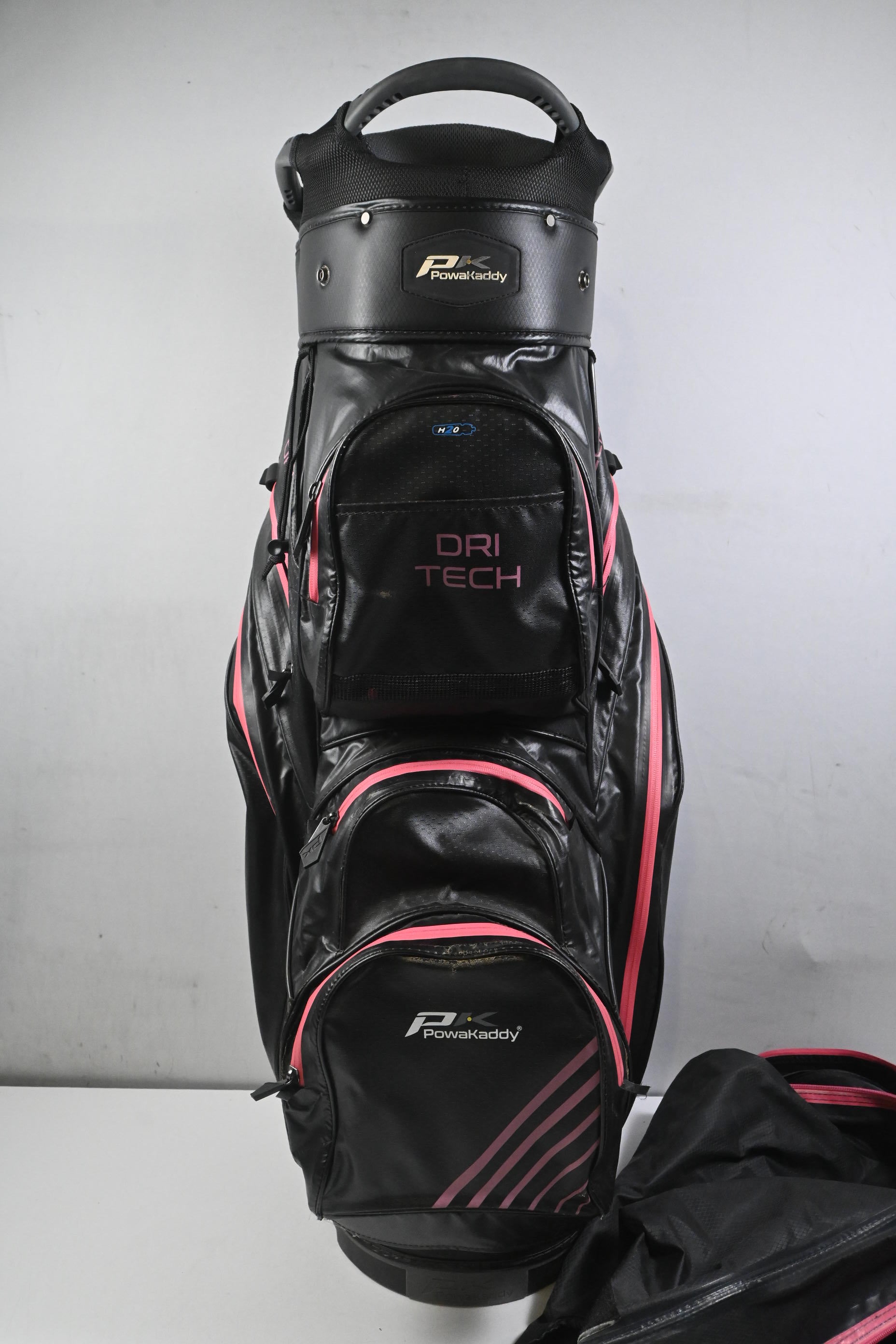 Powakaddy  Dri Tech Cart Bag / 14-Way Divider / Black & Pink