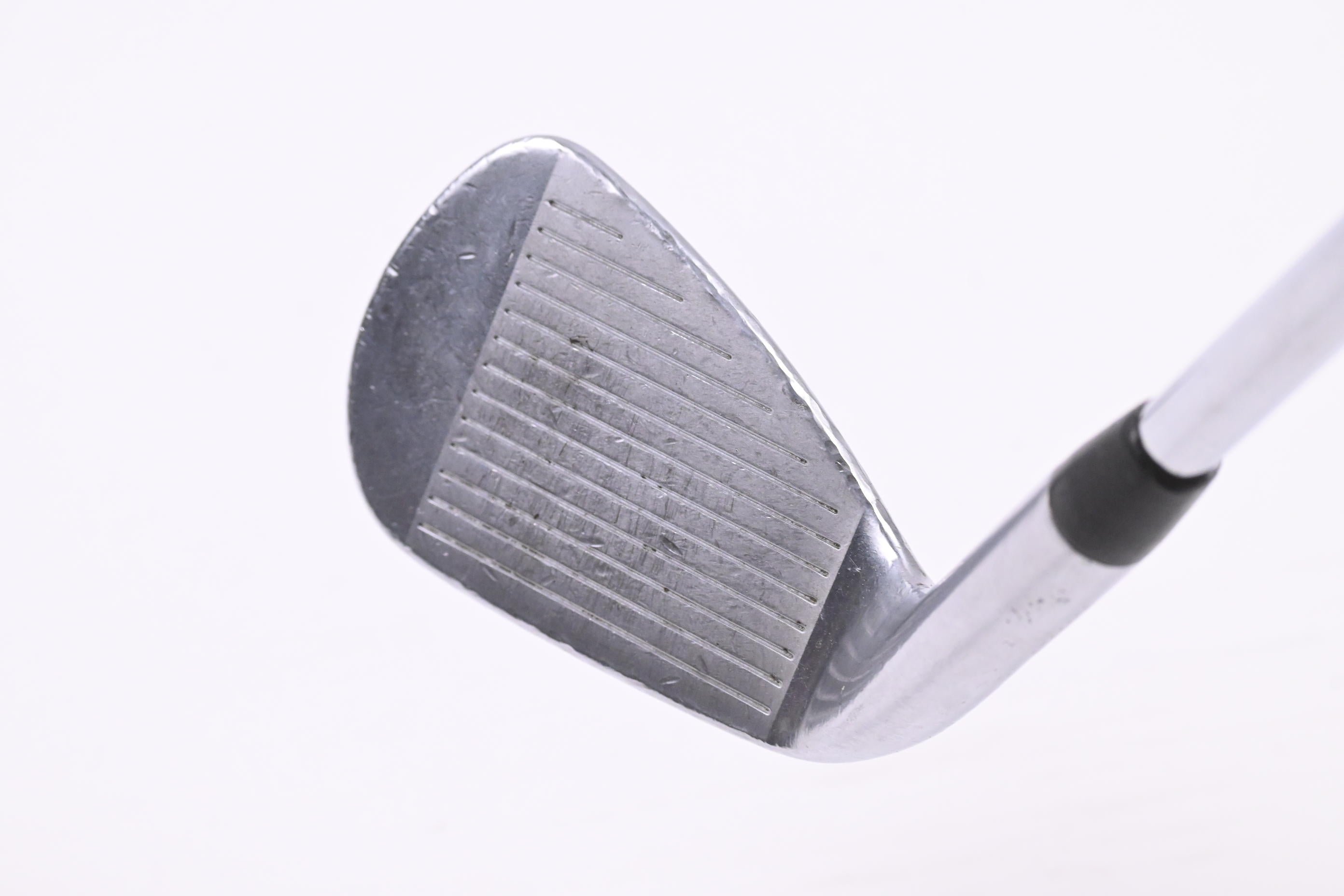 Titleist T100 2019 #8 Iron / Stiff Flex Dynamic Gold S300 Shaft