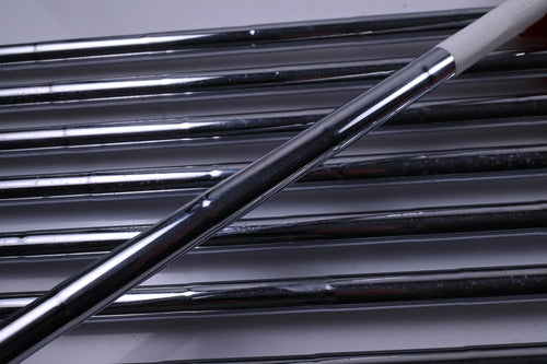 Titleist 690MB Irons / 3-PW / Stiff Flex Dynamic Gold Shafts
