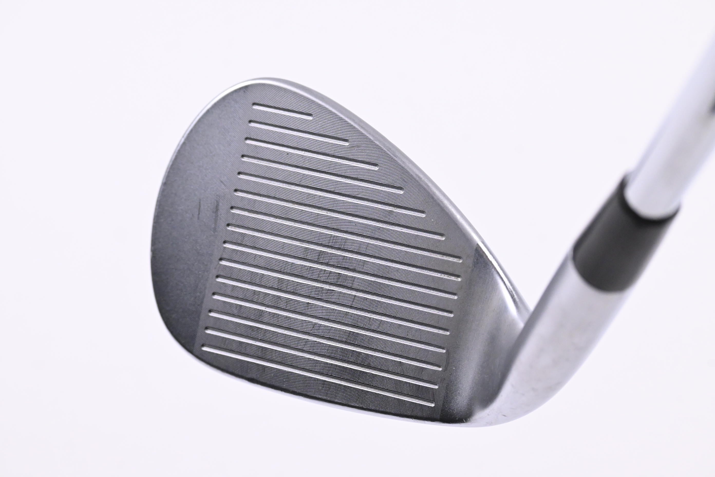 Mizuno JPX 923 Sand Wedge / 54 Degree / Regular Flex Dynamic Gold 105 R300 Shaft
