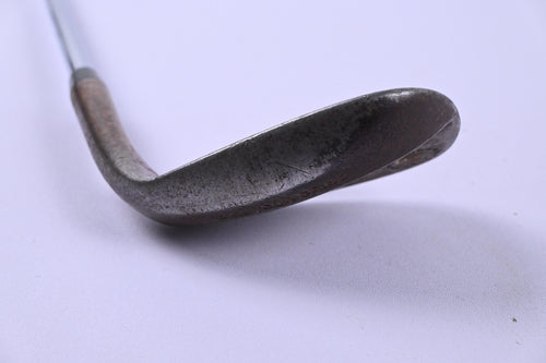 Left Hand Cleveland Reg 588 RTG Sand Wedge / 56 Degree / Stiff Flex Dynamic Gold