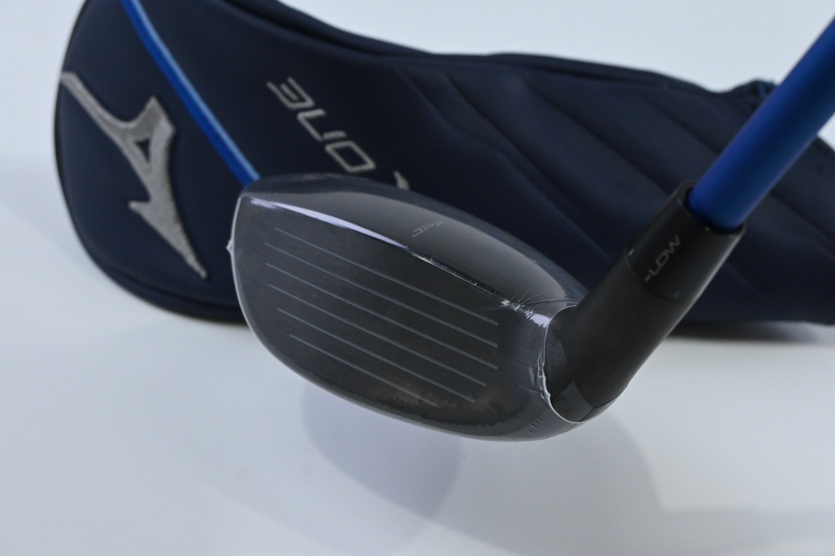 Mizuno JPX One #4 Hybrid / 22 Degree / Regular Flex Denali Frost Blue 70 Shaft