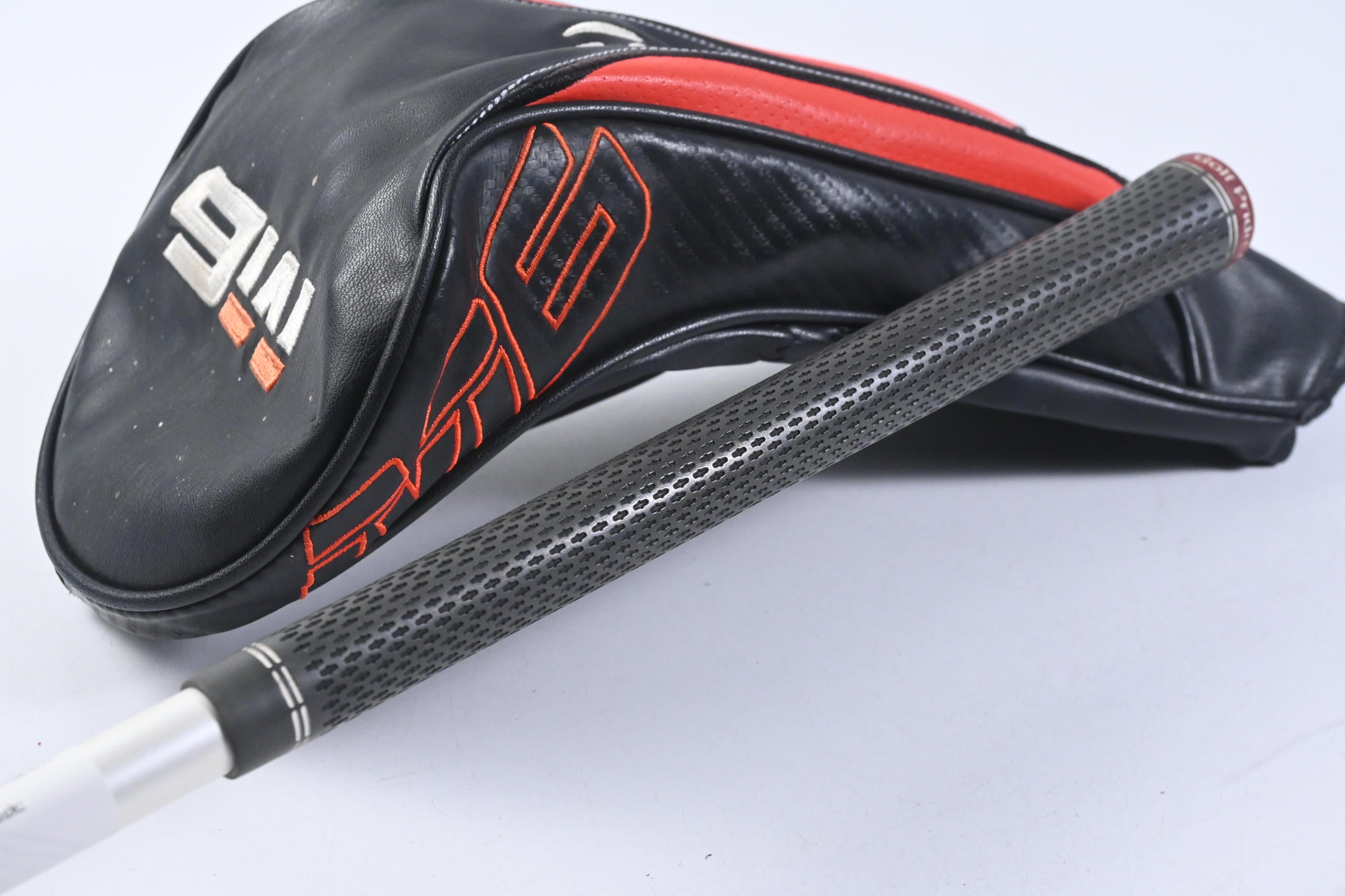 Taylormade M6 Driver / 9 Degree / Regular Flex UST Mamiya Proforce V2 5 HL