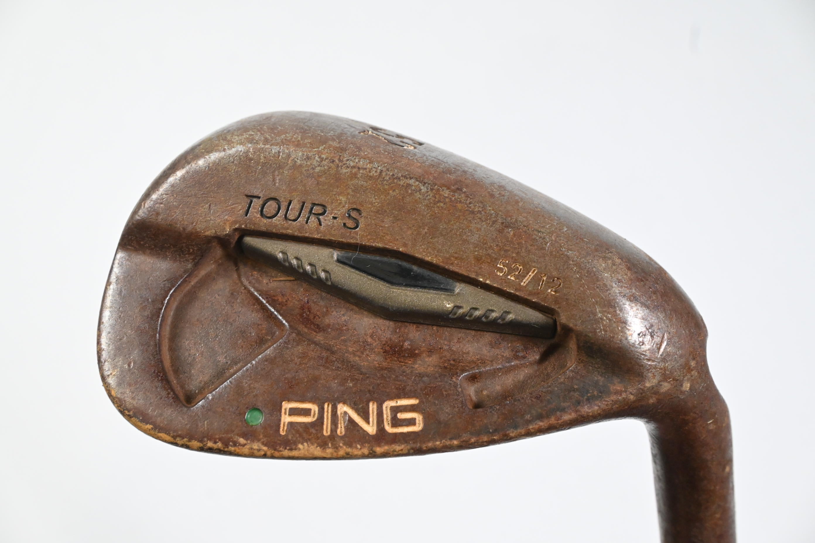 Ping Tour-S Gap Wedge / 52 Degree / Green Dot / Stiff Flex Dynamic Gold S300