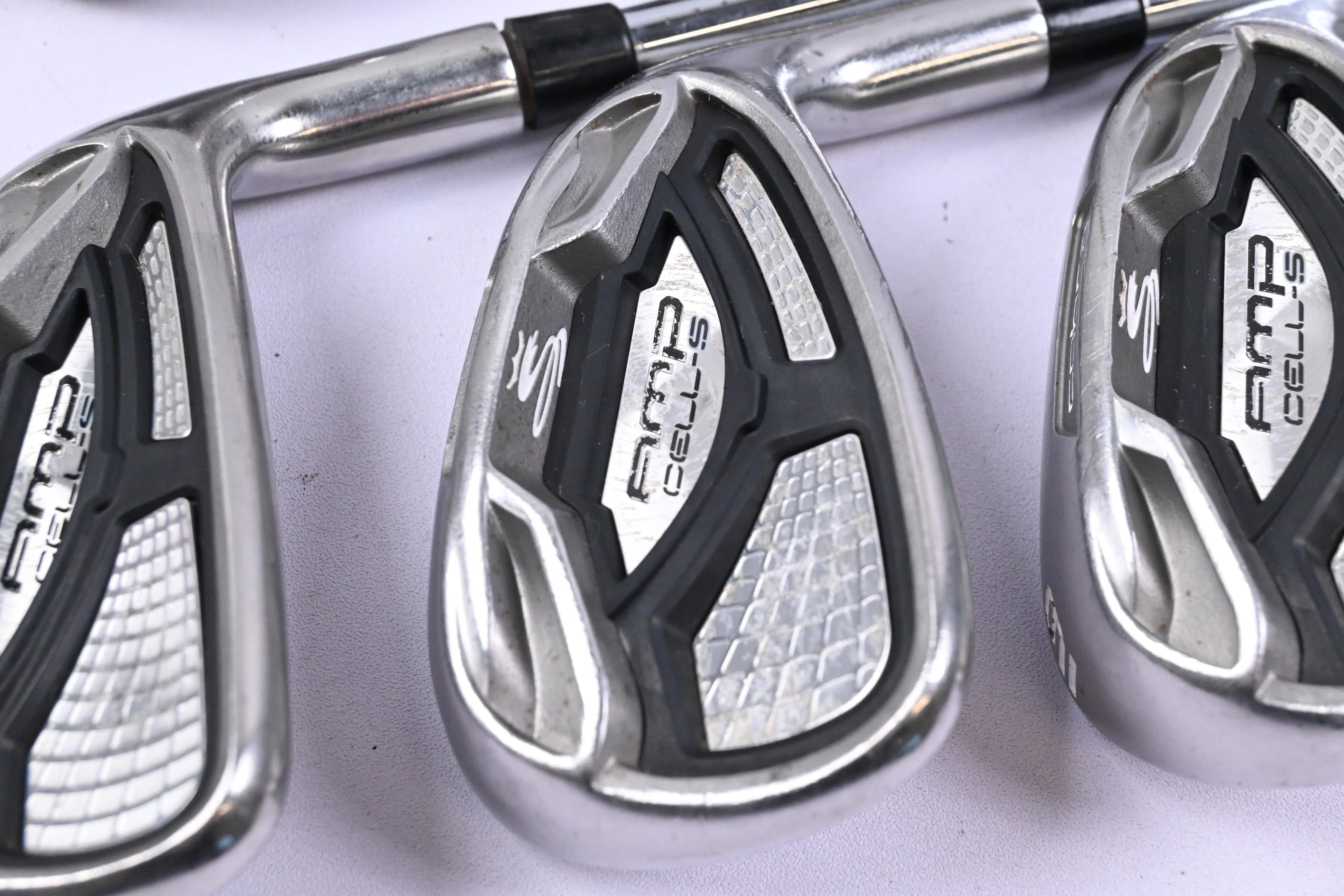 Cobra AMP Cell-S Irons / 4-9i / Regular Flex Cobra AMP Cell-S Shafts