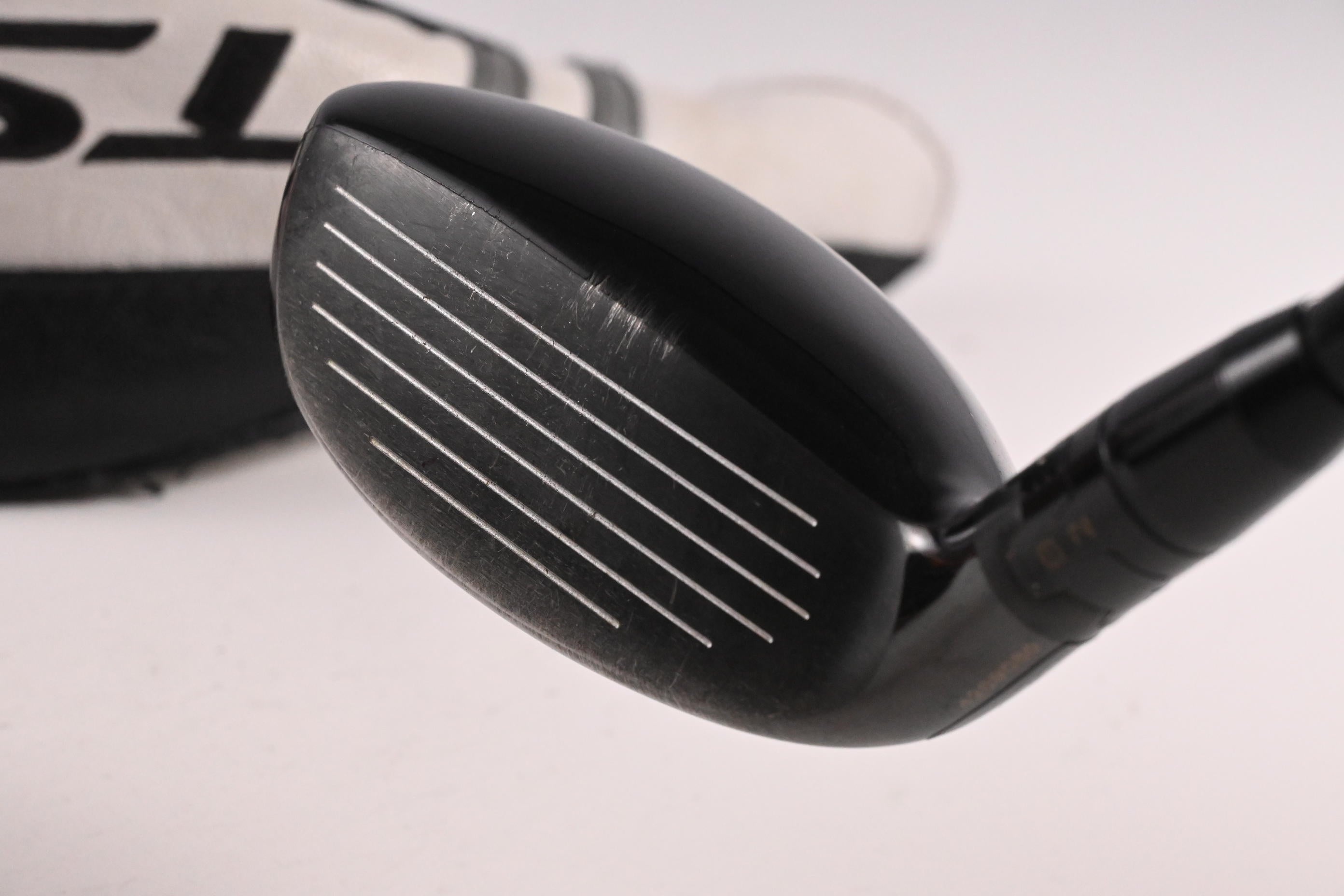 Titleist TSi2 #4 Hybrid / 21 Degree / Stiff Flex HZRDUS Smoke Black RDX 80 Shaft