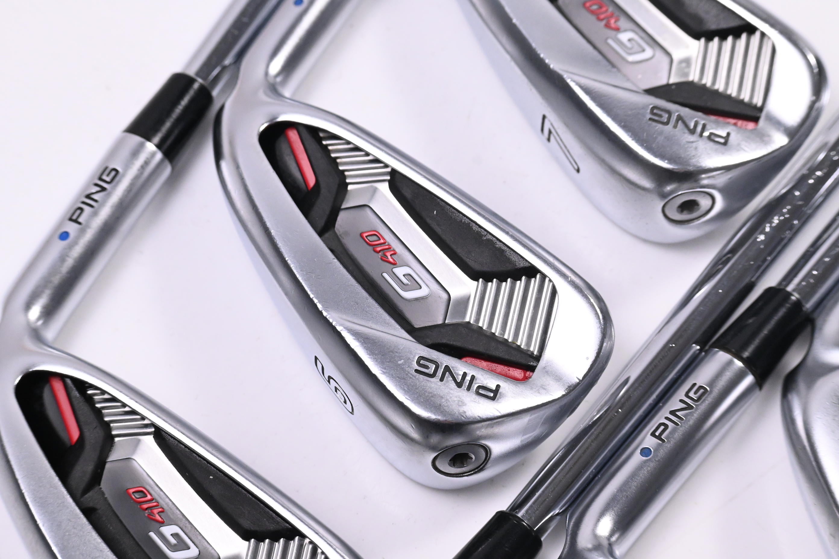 Ping G410 Irons / 5-PW+UW / Blue Dot / Regular Flex Dynamic Gold 105 R300 Shafts