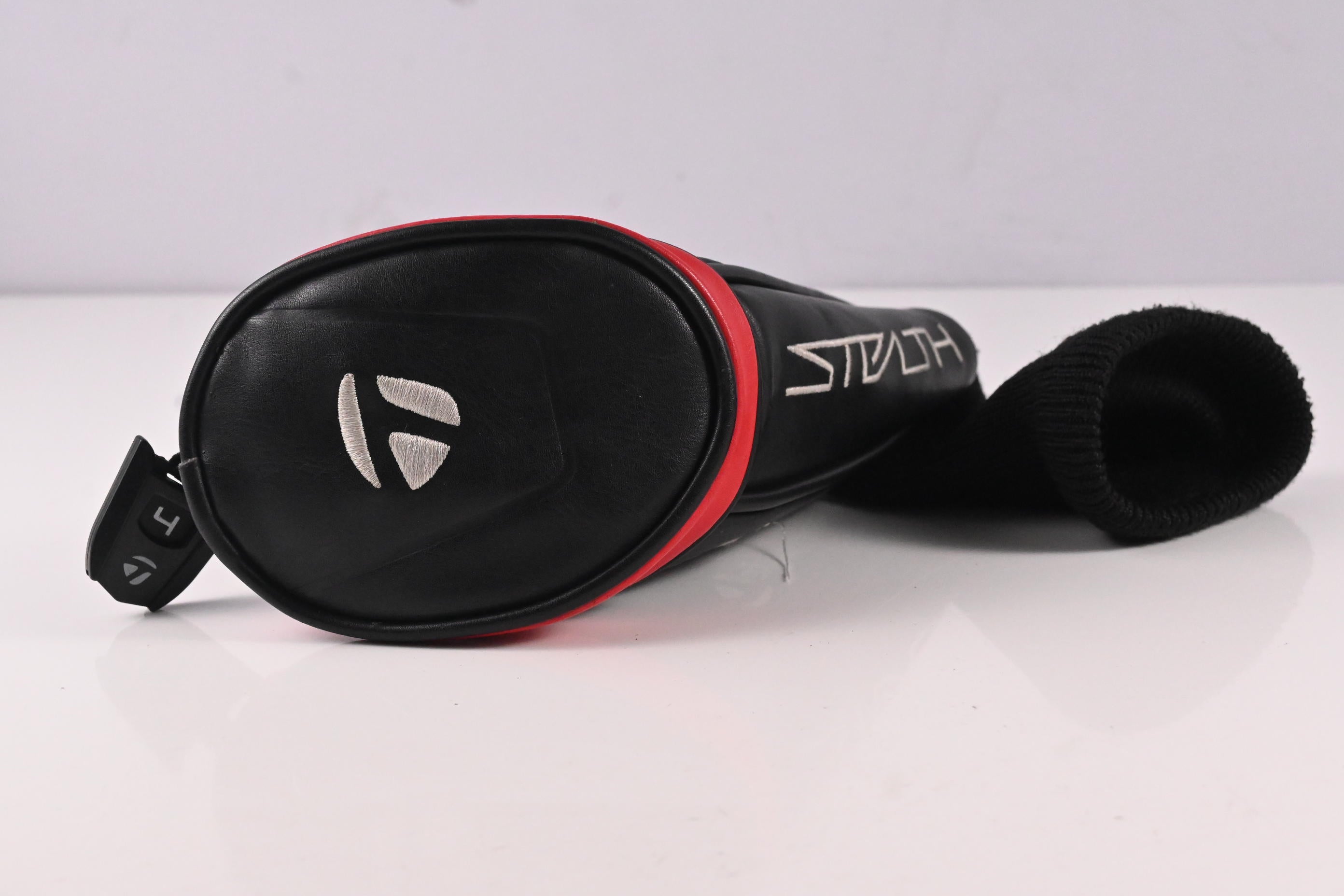 Taylormade Stealth #4 Hybrid / 22 Degree / Regular Flex Ventus Red 6 Shaft