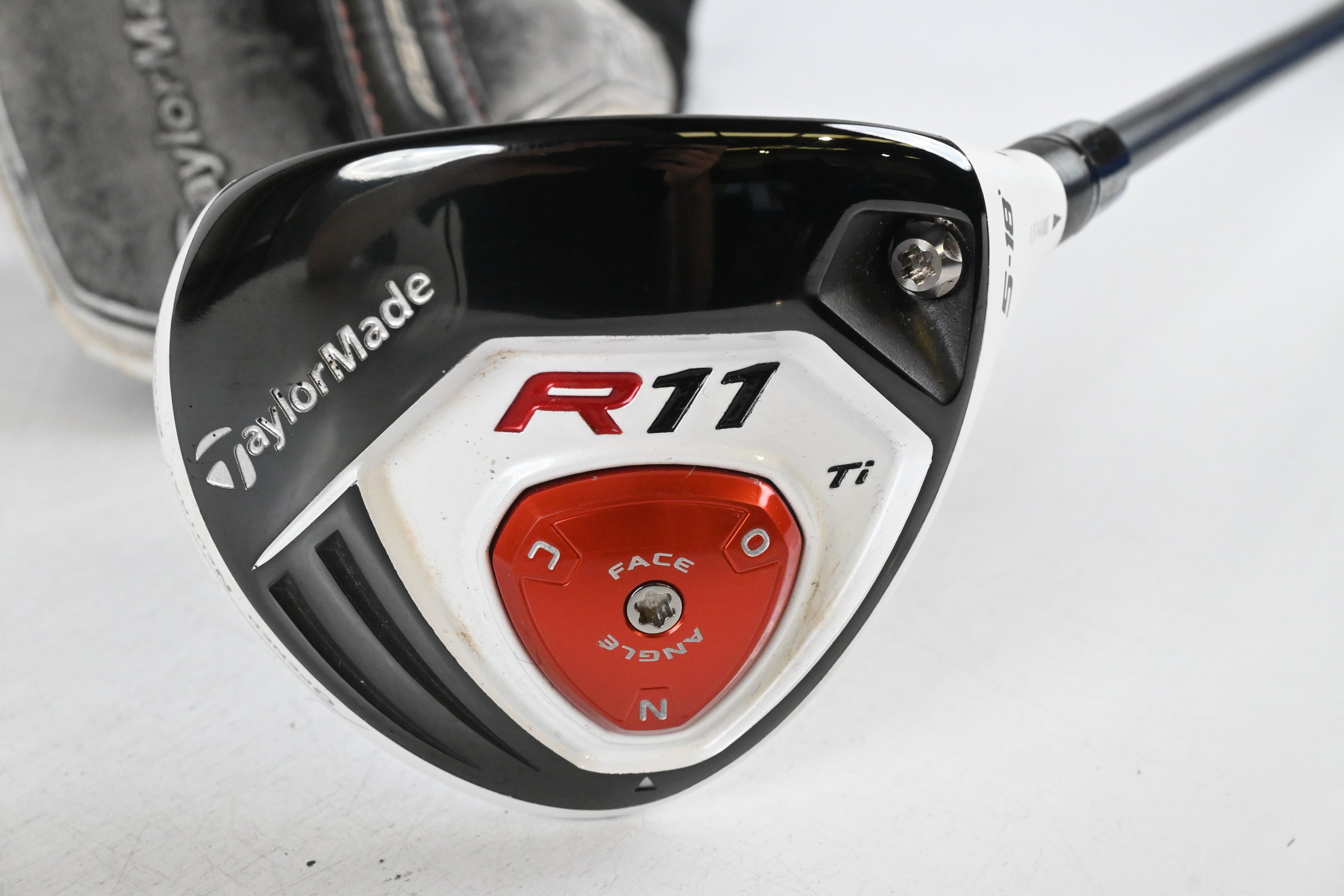 Taylormade R11 Ti #5 Wood / 18 Degree / Regular Flex Fujikura Blur 60 Shaft