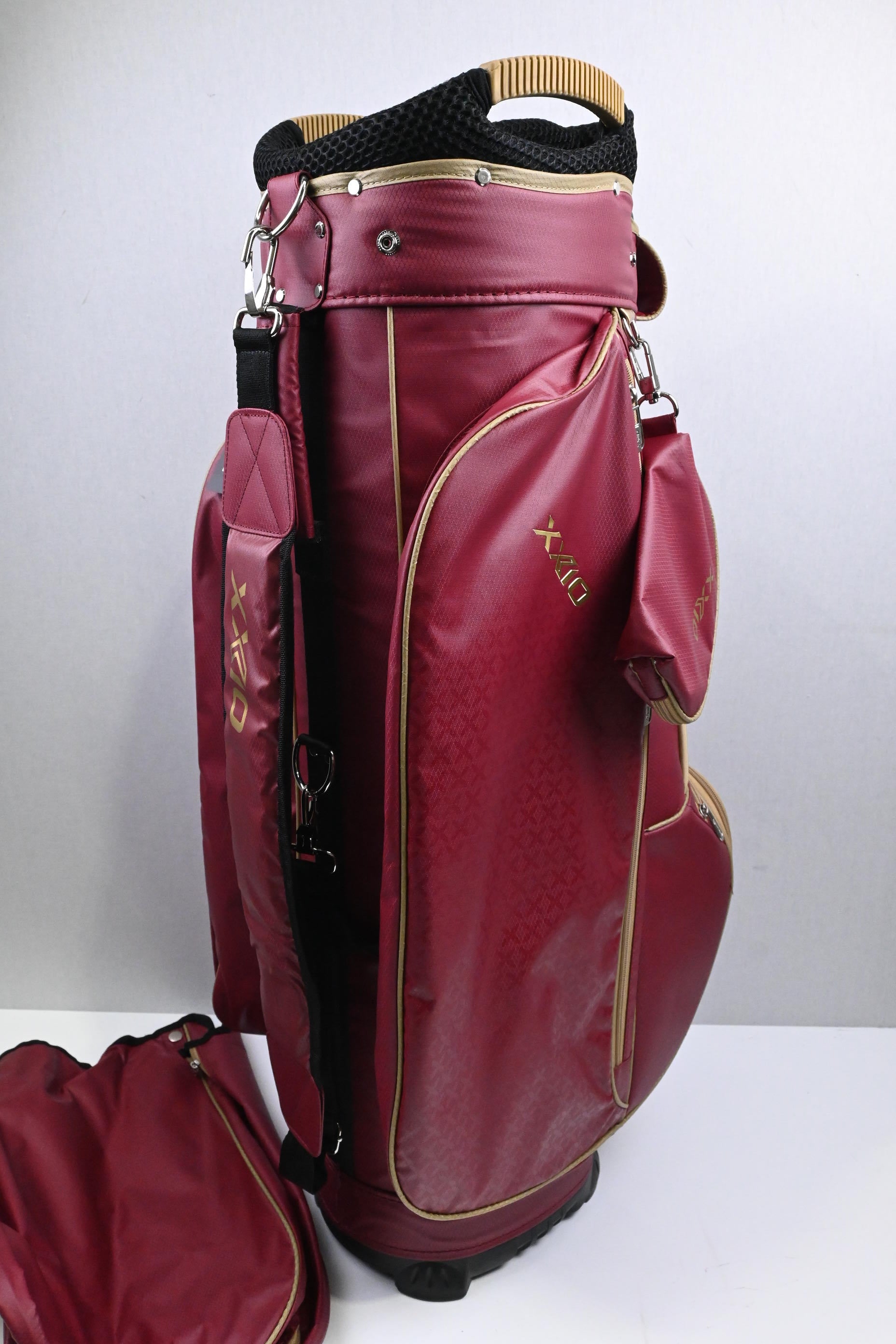 XXIO 2022 Cart Bag / 15-Way Divider / Burgundy & Gold