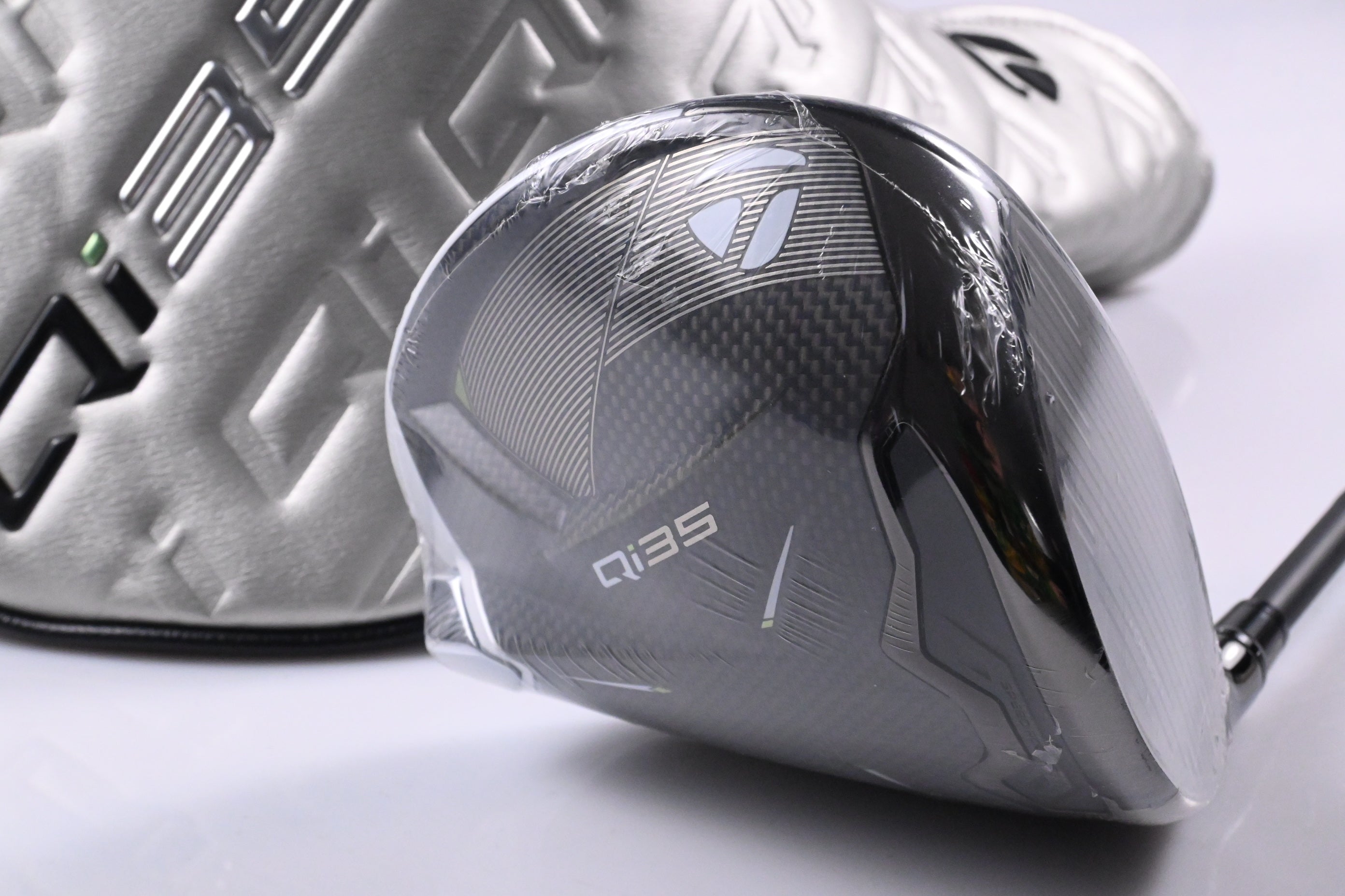 Taylormade Qi35 Max Lite Driver / 12 Degree / Senior Flex Vanquish 4 Shaft