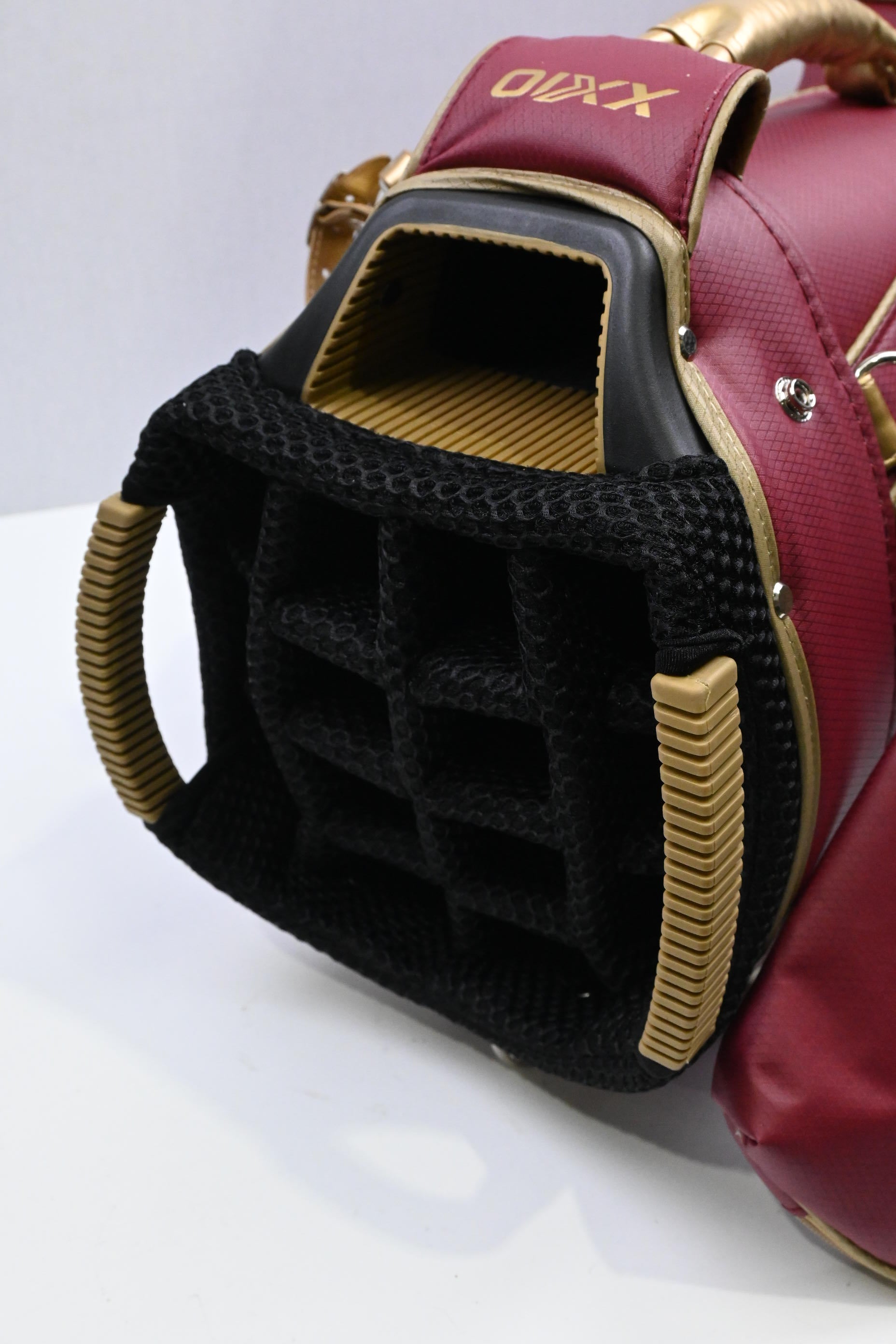 XXIO 2022 Cart Bag / 15-Way Divider / Burgundy & Gold