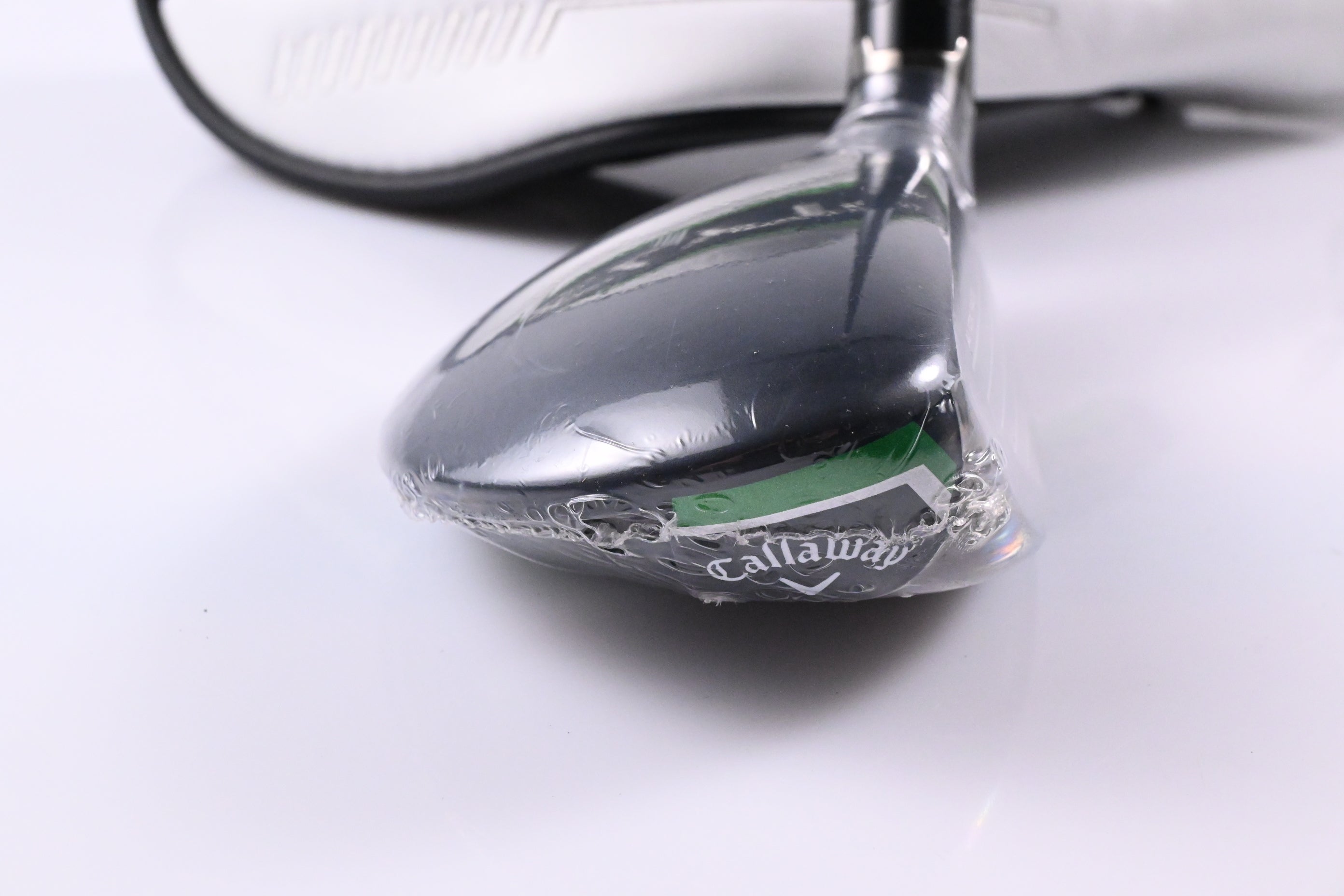 Callaway Elyte #4 Hybrid / 22 Degree / Regular Flex Denali Charcoal 60 Shaft