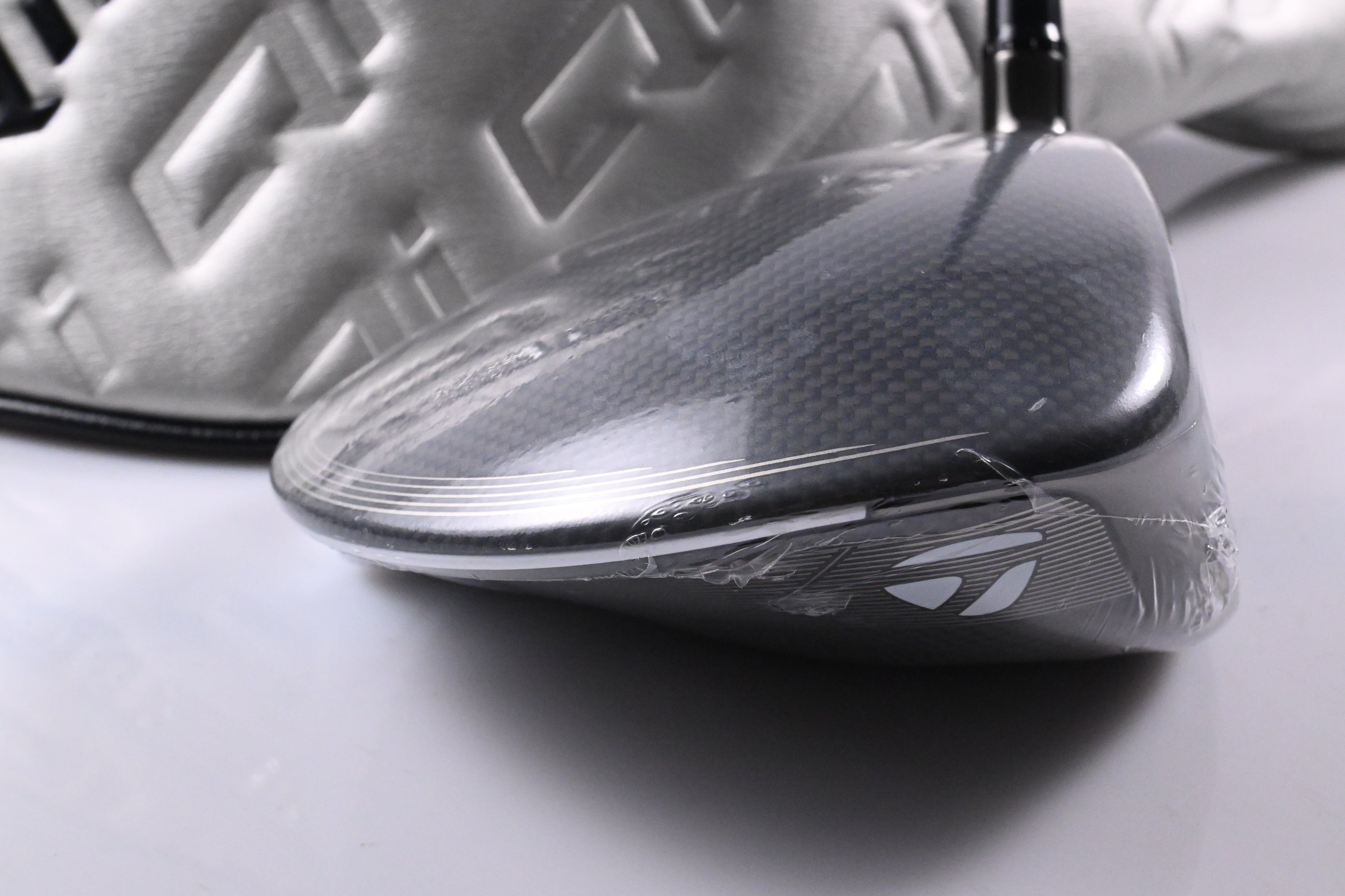 Taylormade Qi35 Max Lite Driver / 12 Degree / Senior Flex Vanquish 4 Shaft