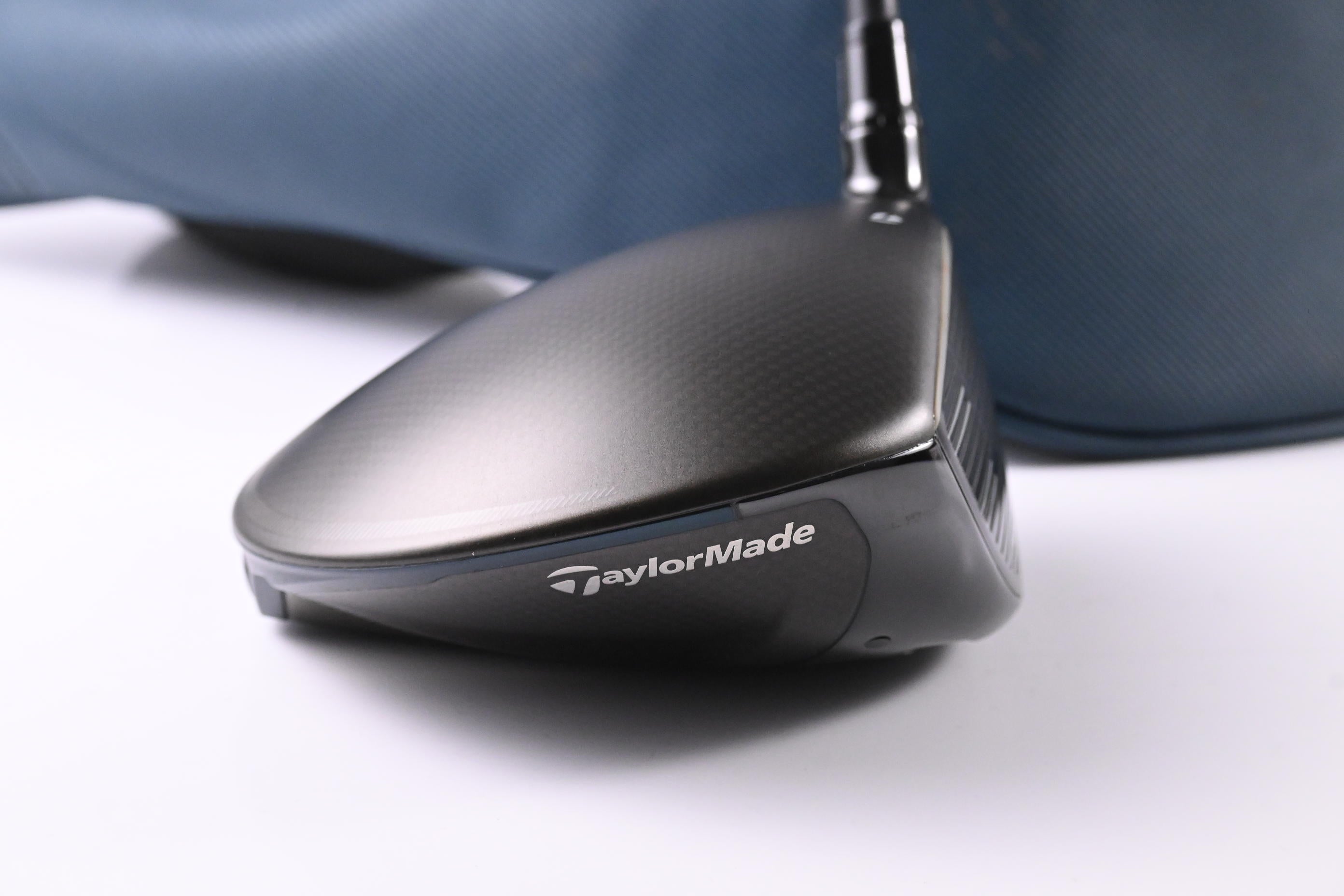 Taylormade Qi4D Driver / 9 Degree / Regular Flex Tensei AV Limited Blue 65 Shaft