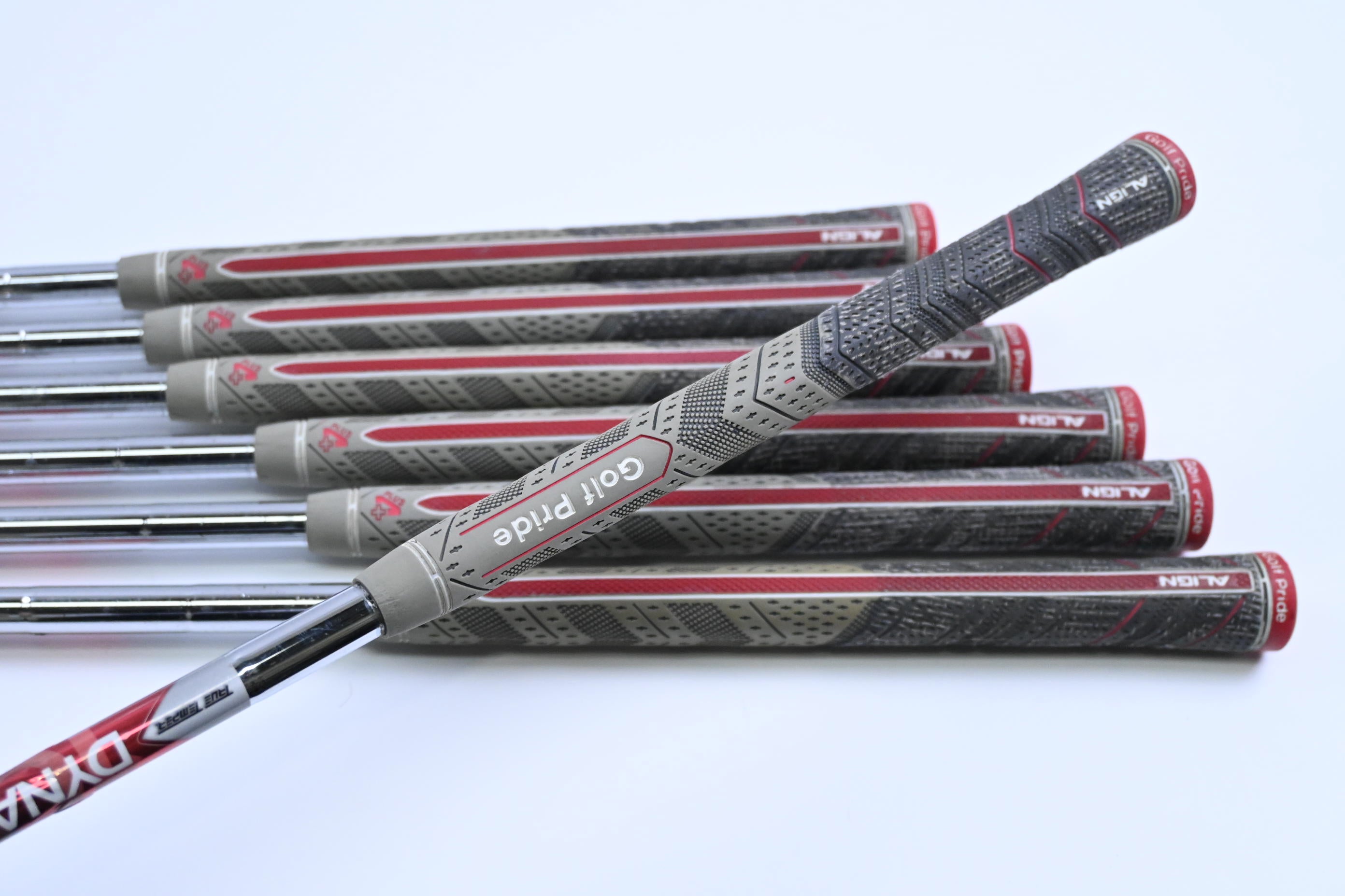 Mizuno T-Zoid Pro II Irons / 3-9 / Regular Flex Dynalite 105 Shafts