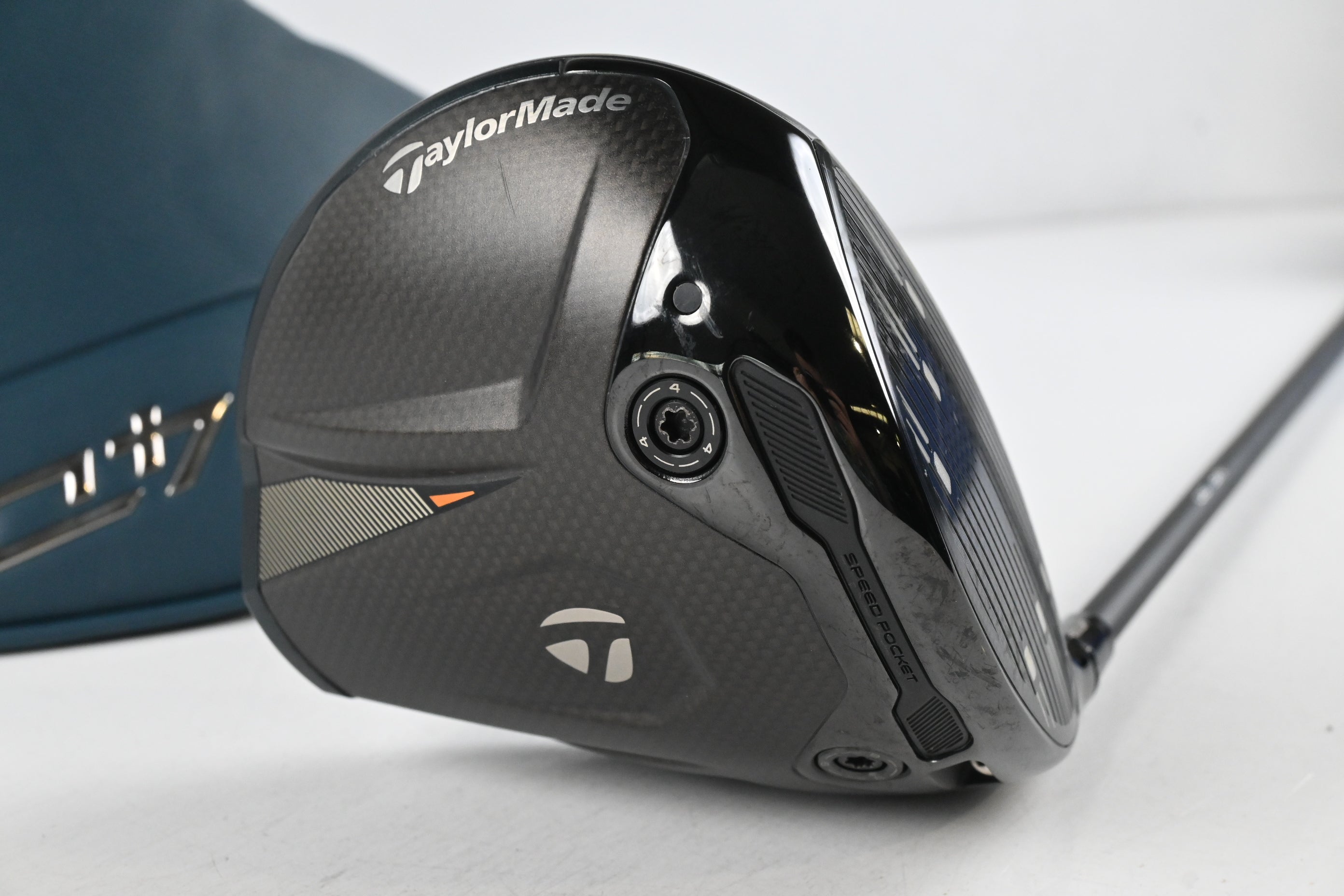 Taylormade Qi4D Driver / 9 Degree / Stiff Flex Reax Blue 50 Shaft