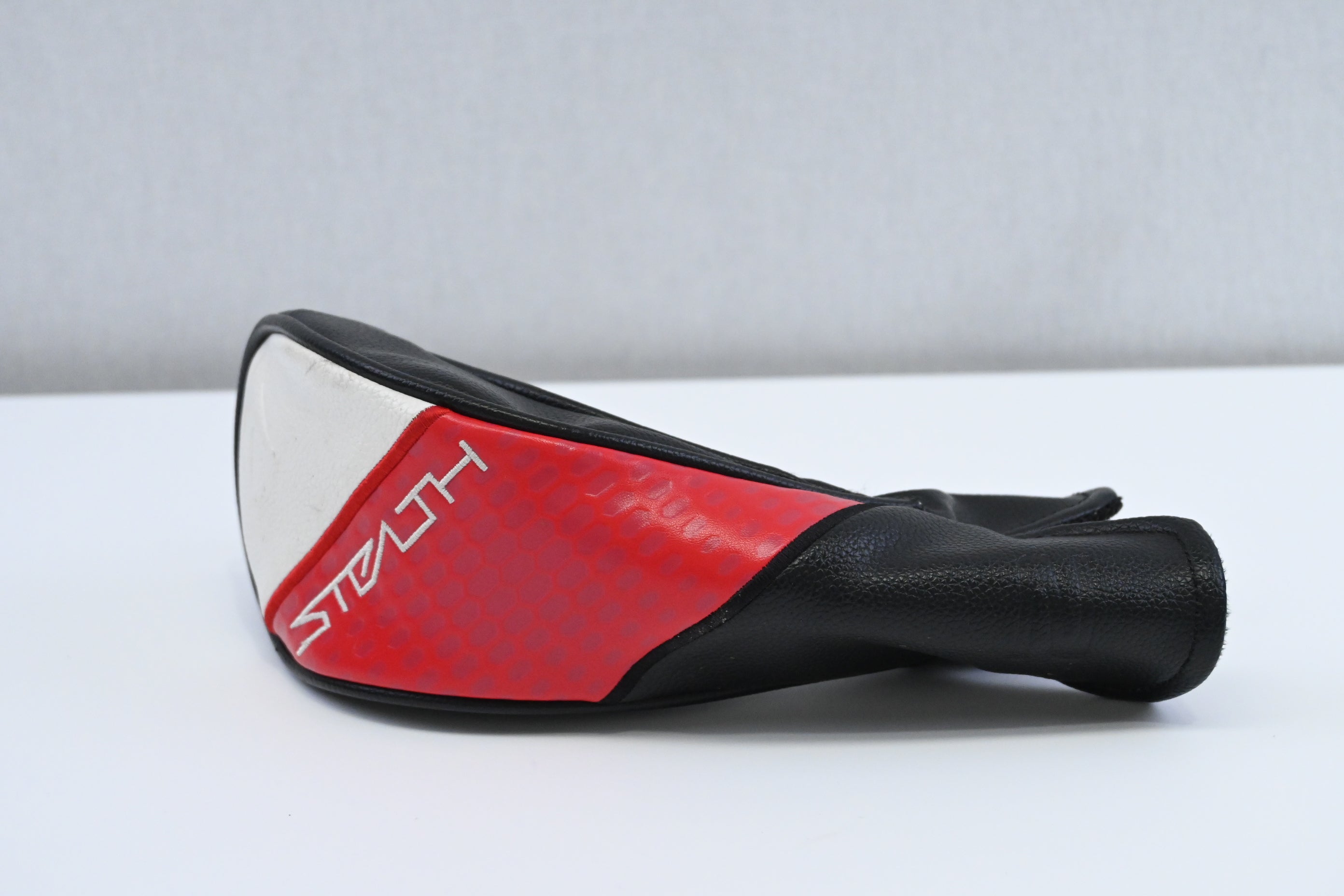 Taylormade Stealth 2 #3 Hybrid / 19 Degree / Stiff Flex Fujikura Ventus TR Red 70