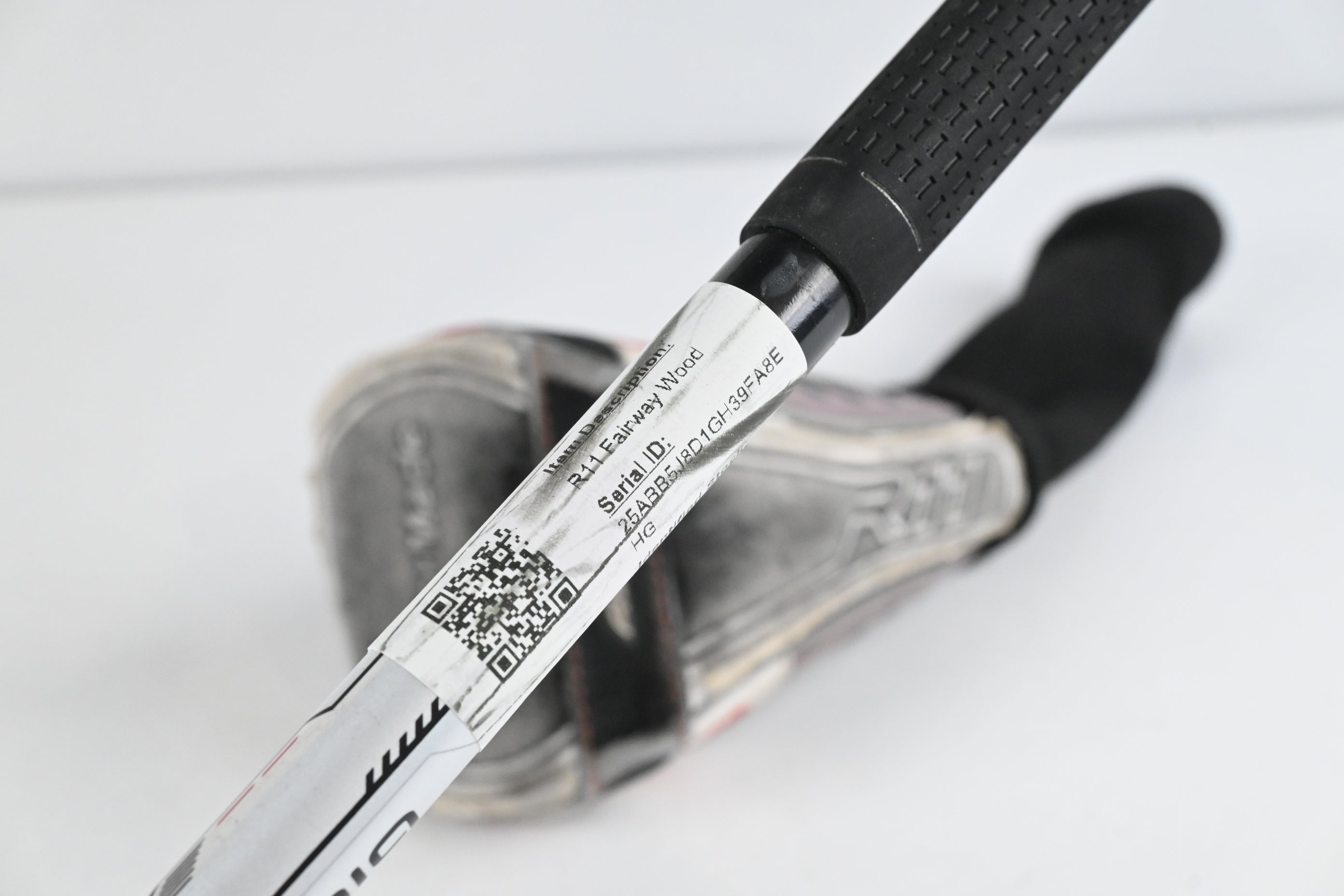 Taylormade R11 Ti #5 Wood / 18 Degree / Regular Flex Fujikura Blur 60 Shaft