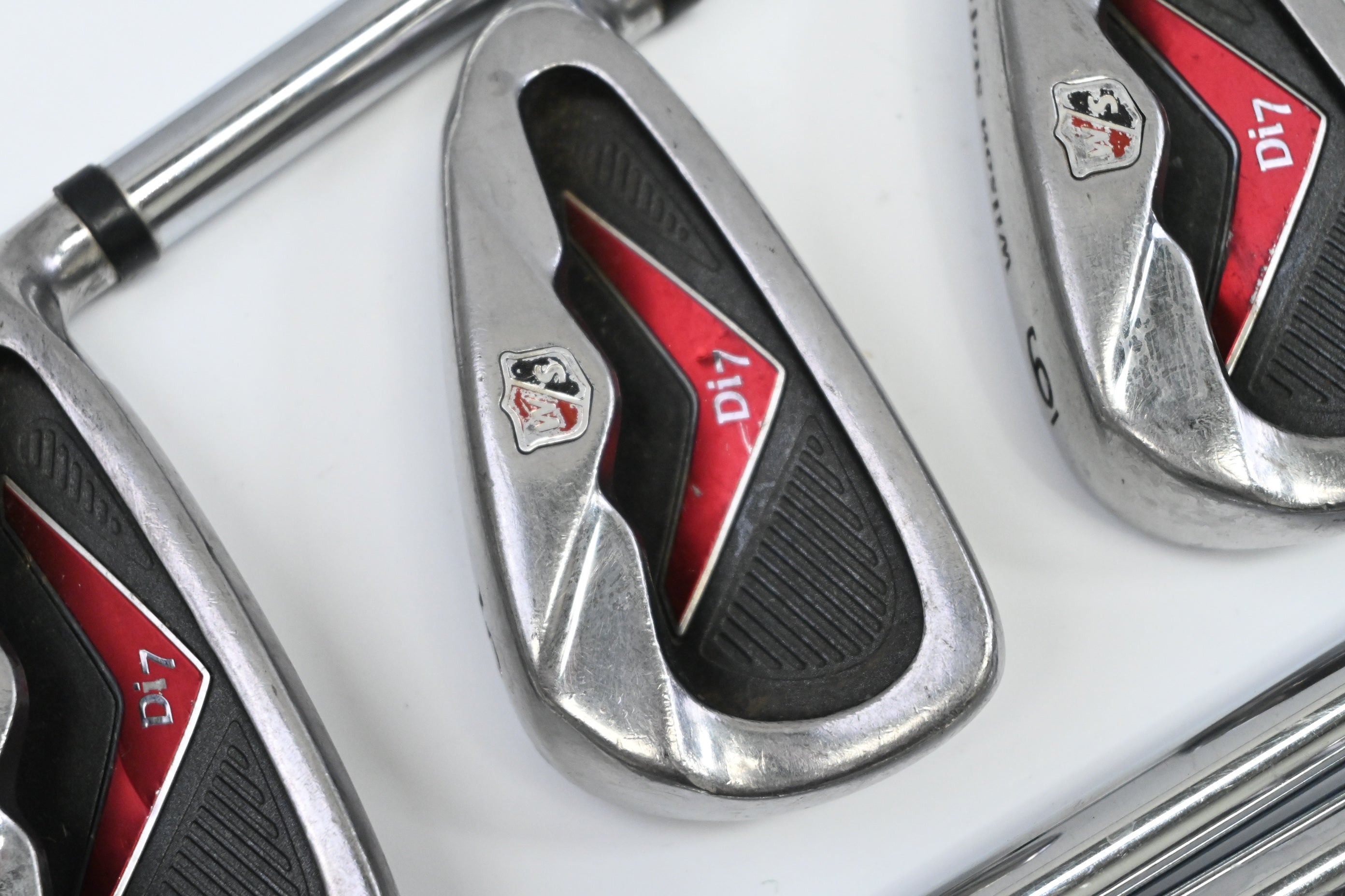 Wilson Di7 Irons / 4-9i / Uniflex TX-105 FS