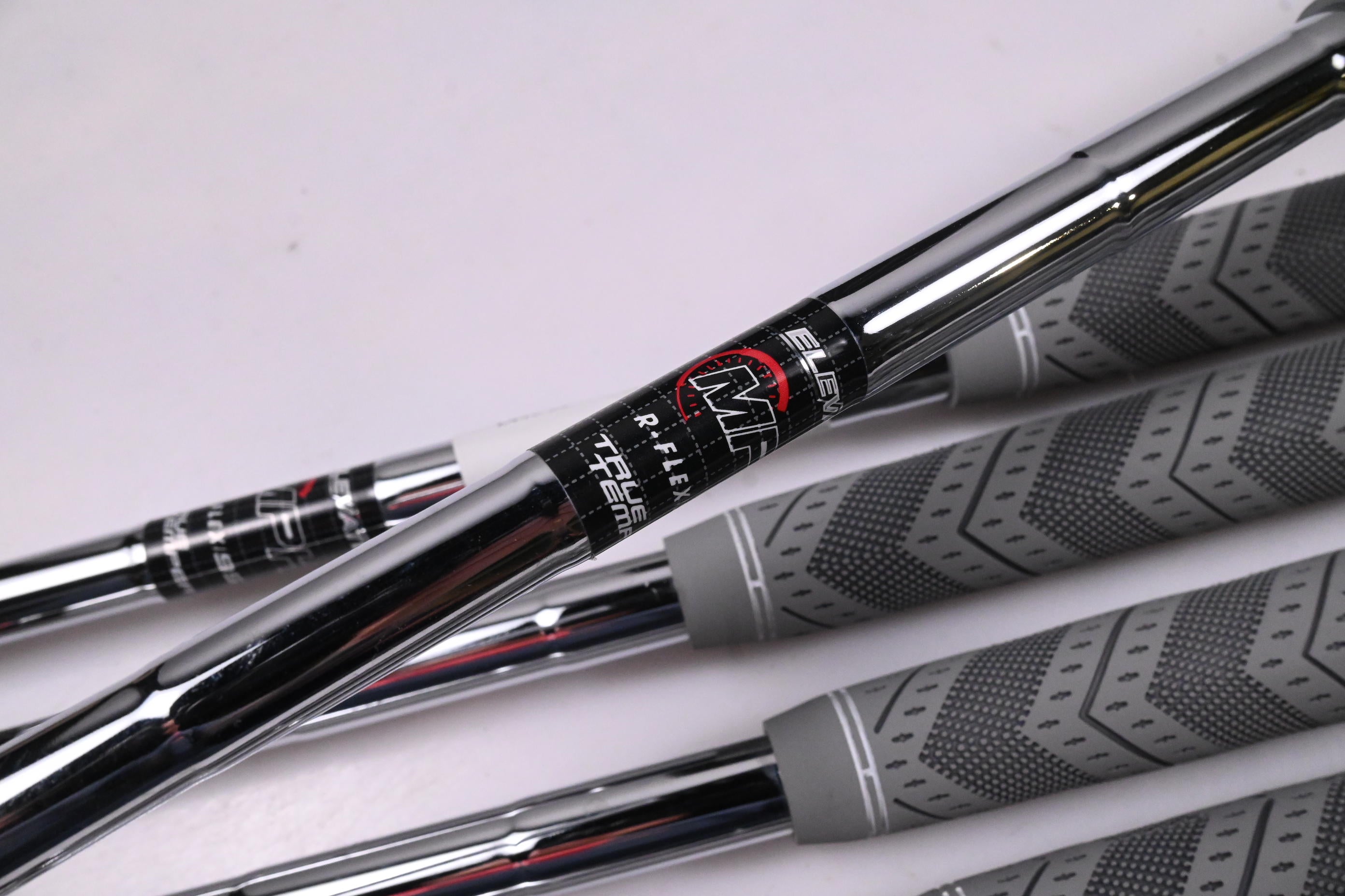 Callaway Rogue ST Max Irons / 6-PW+GW+SW / Regular Flex Elevate MPH 95 Shafts